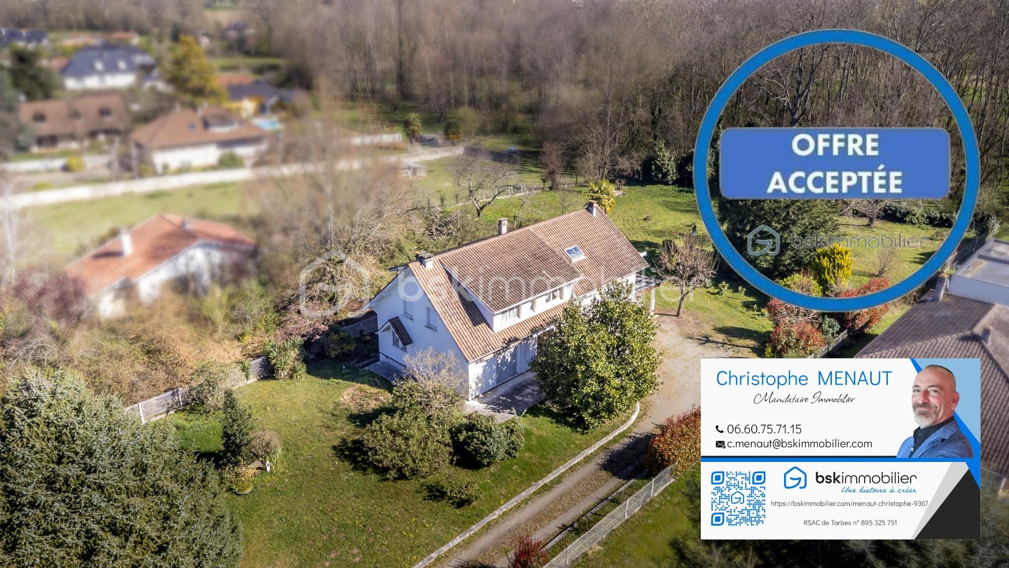 Maison d architecte de 244 m² - white-Photoroom.jpg