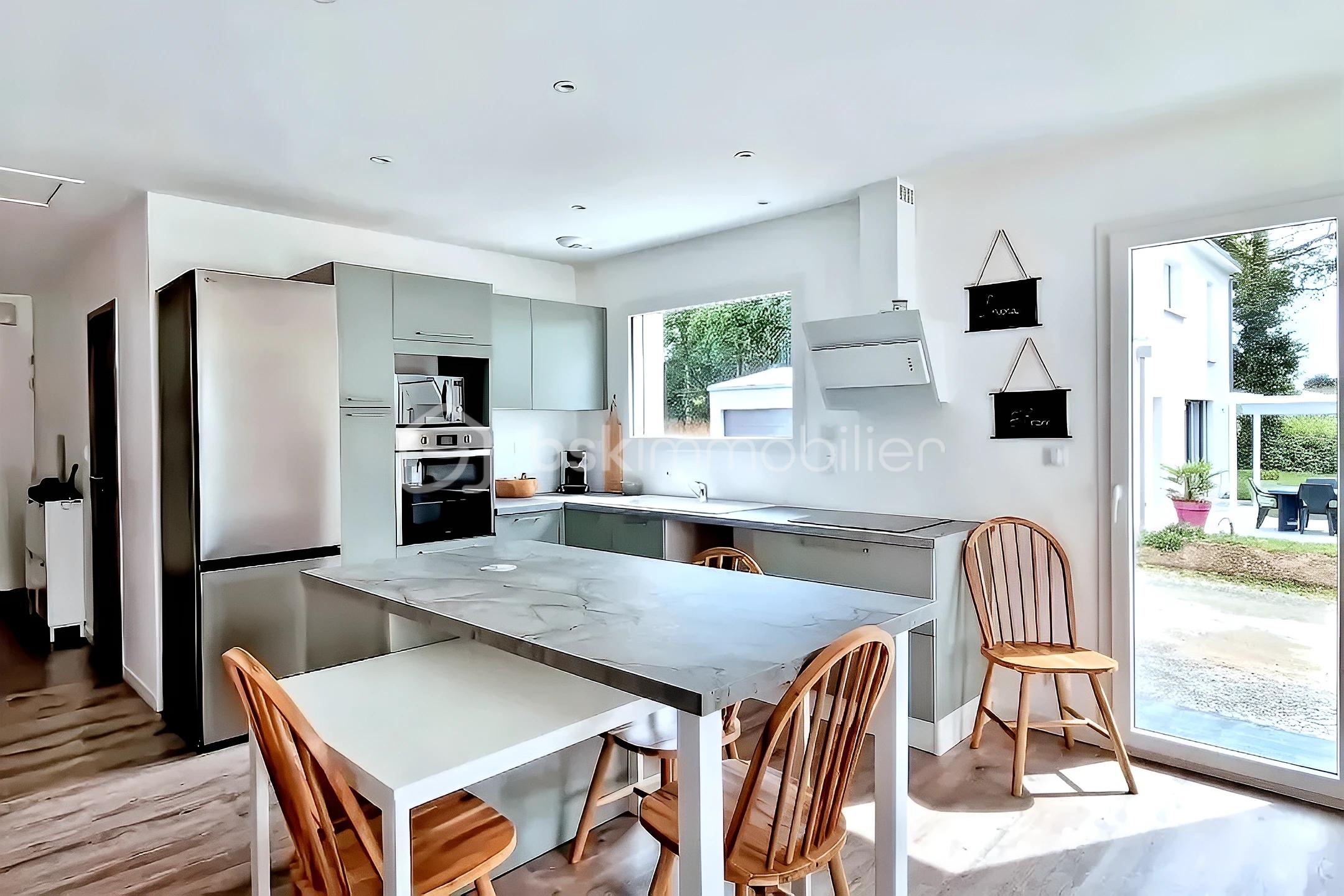 Maison contemporaine de 77 m² - CUISINE 2.jpg