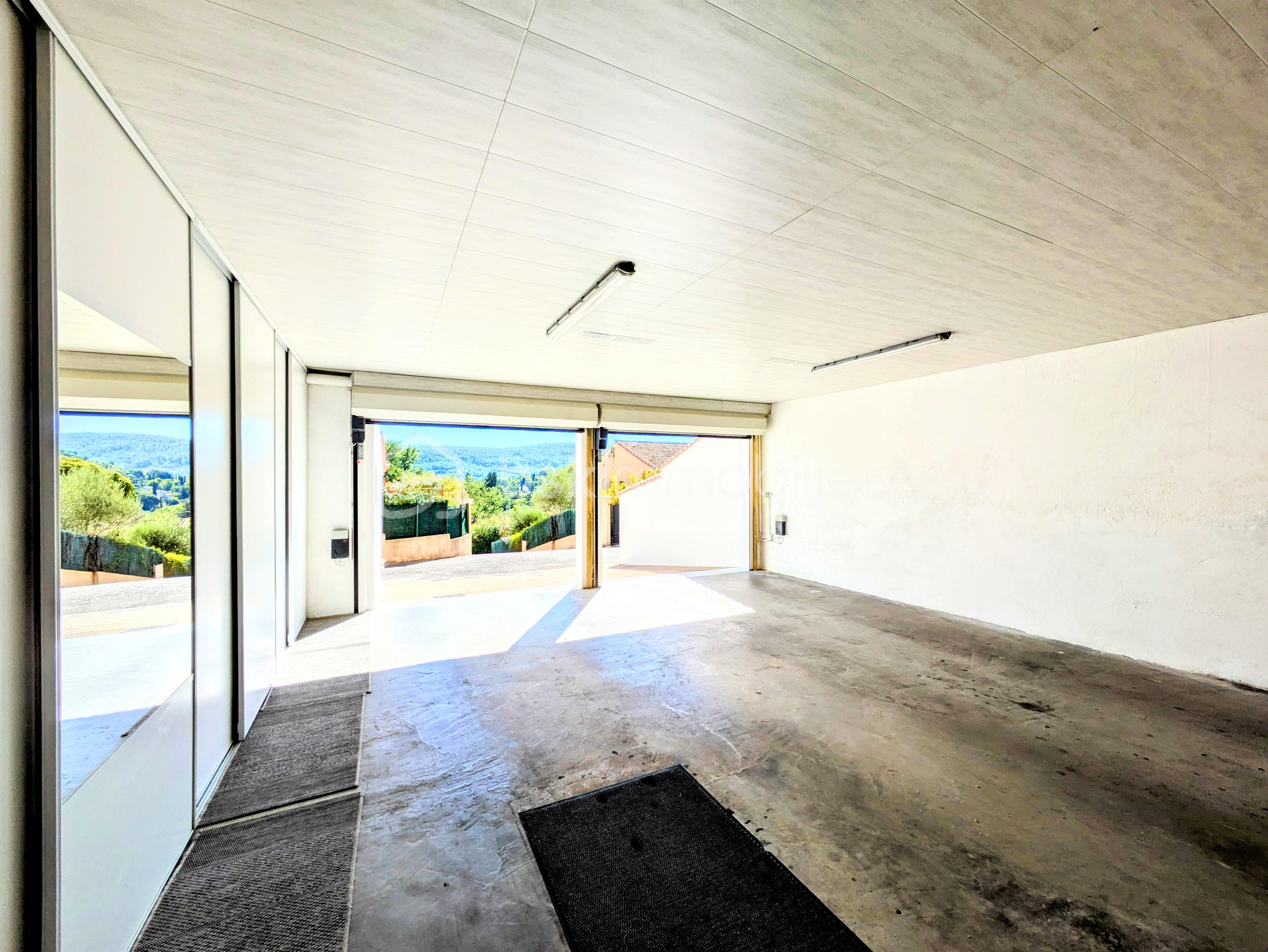 Maison contemporaine de 139 m² - PXL_20250903_141856353.RAW-01.COVER~2.jpg
