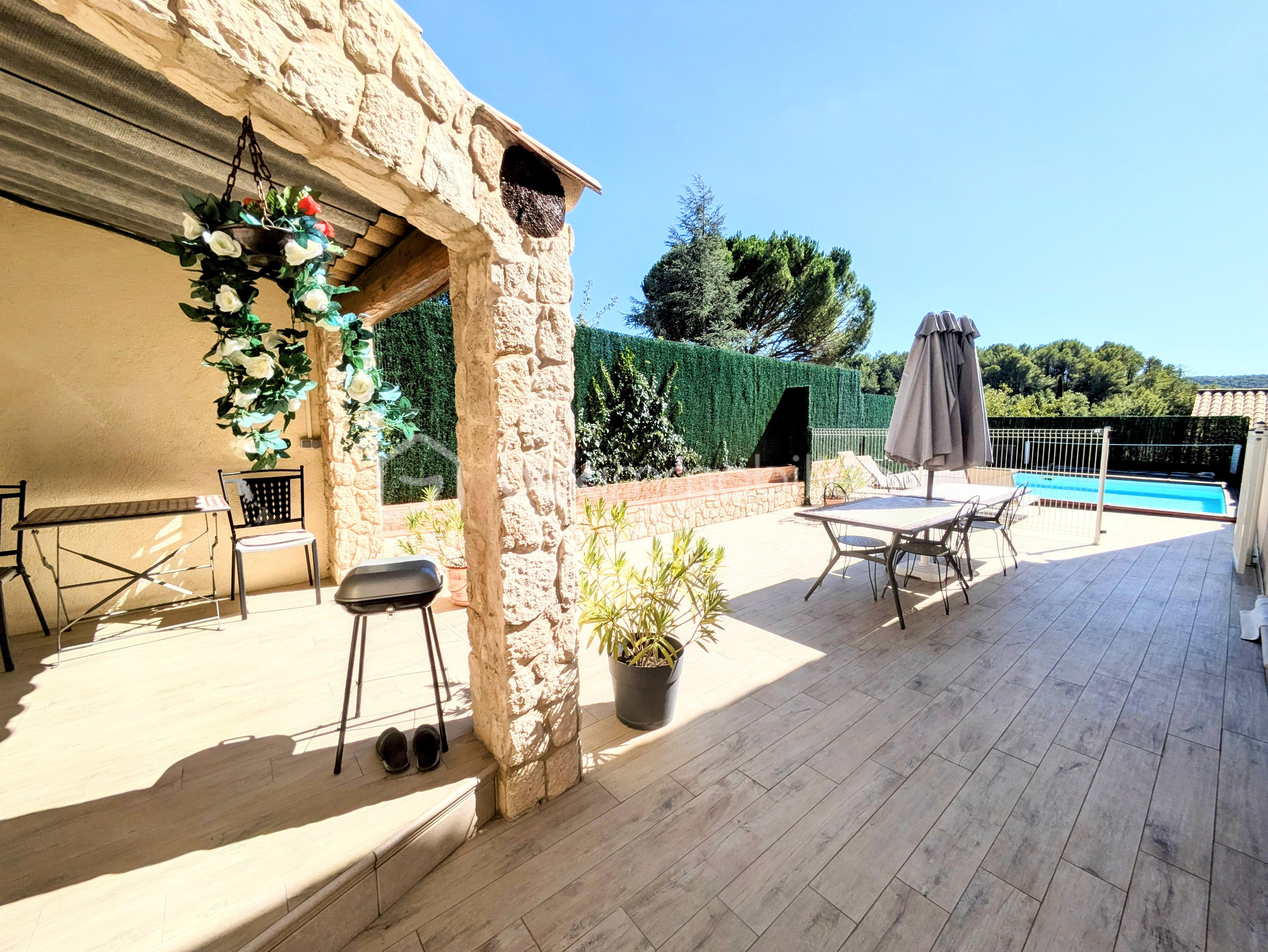 Maison contemporaine de 139 m² - PXL_20250903_131850368.RAW-01.COVER~2.jpg