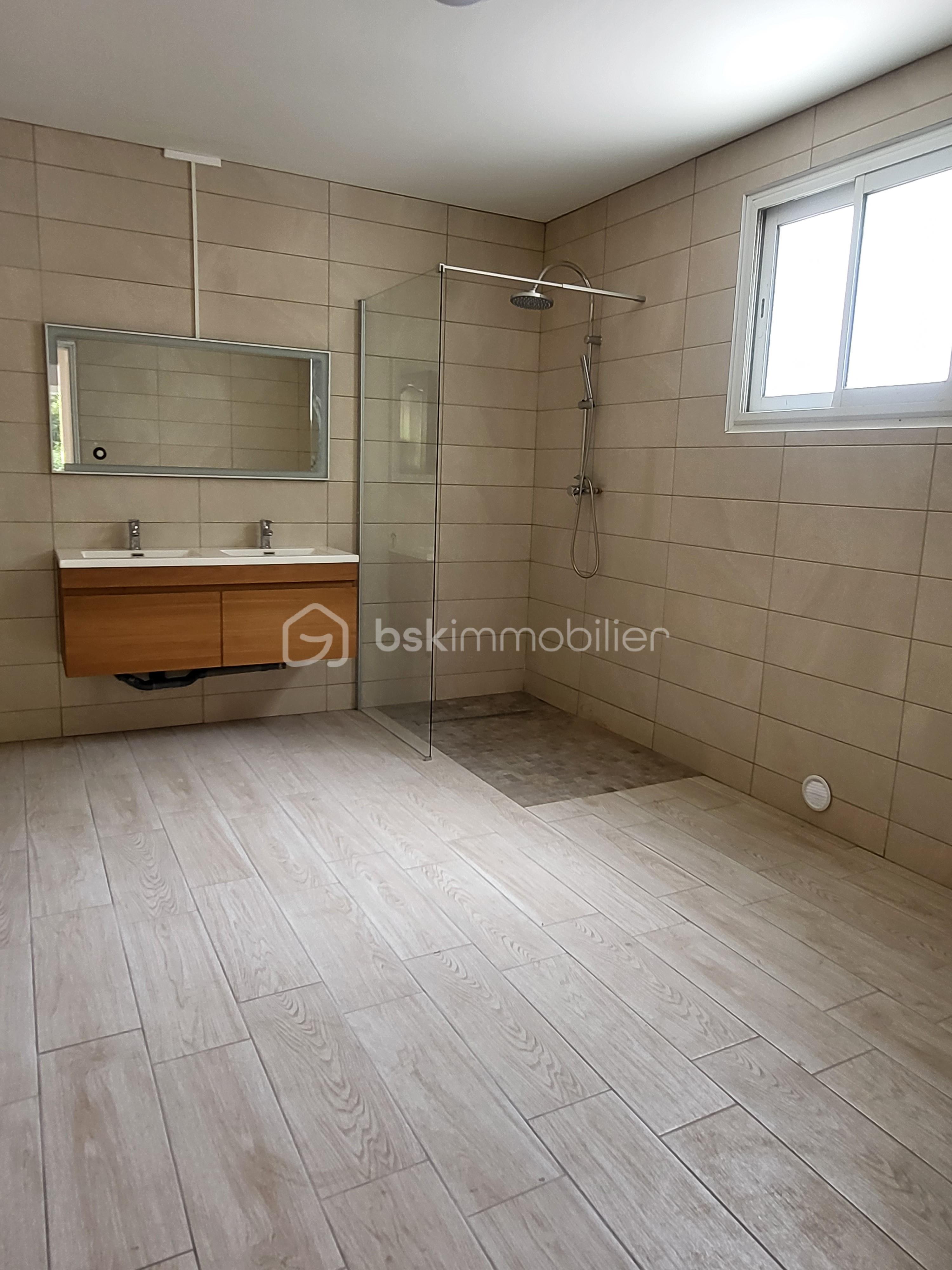 Maison de 119,96 m² - salle d'eau B.jpg