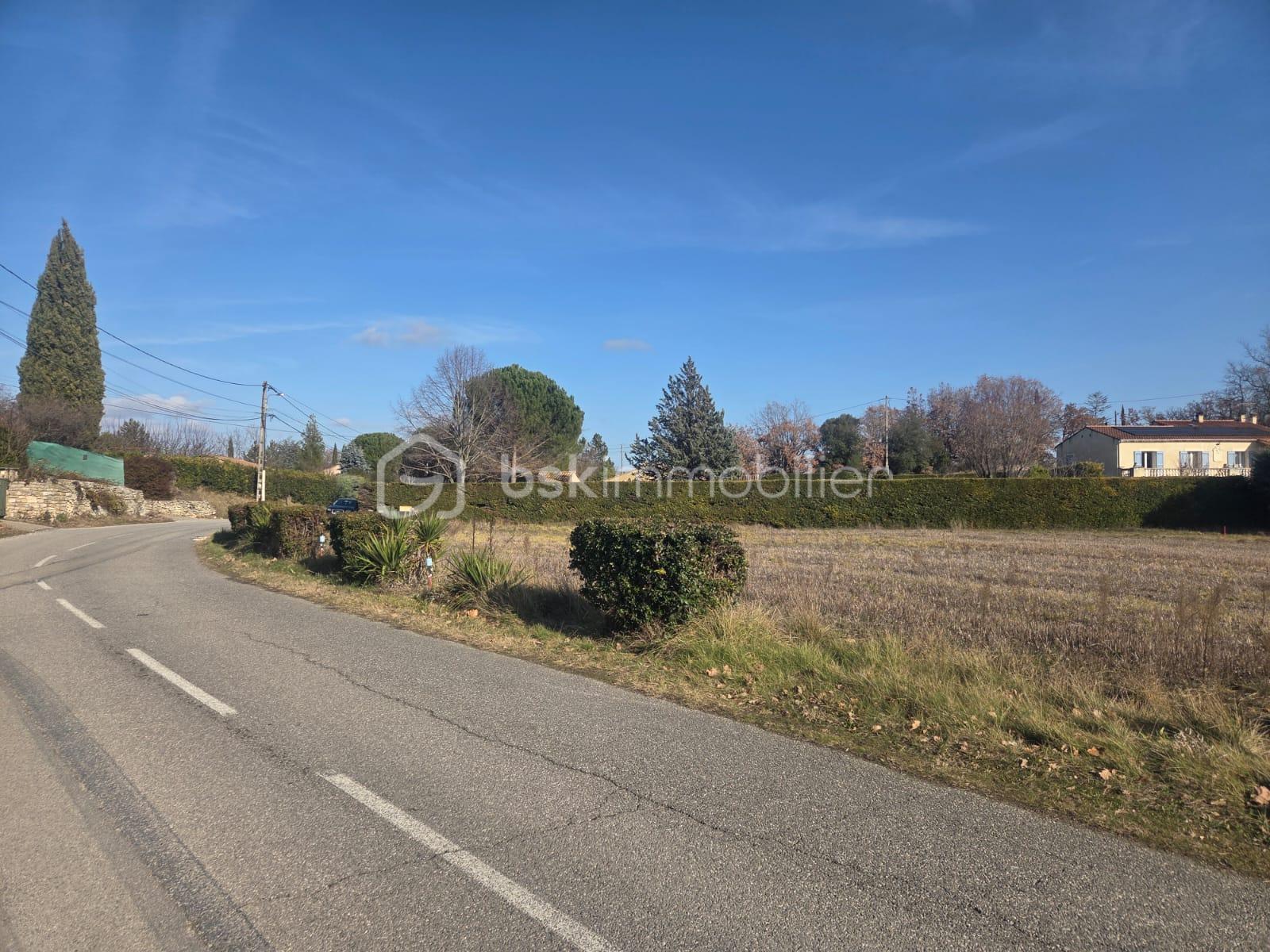 Terrain de 1 700 m² - WhatsApp Image 2026-01-22 at 10.44.41.jpeg
