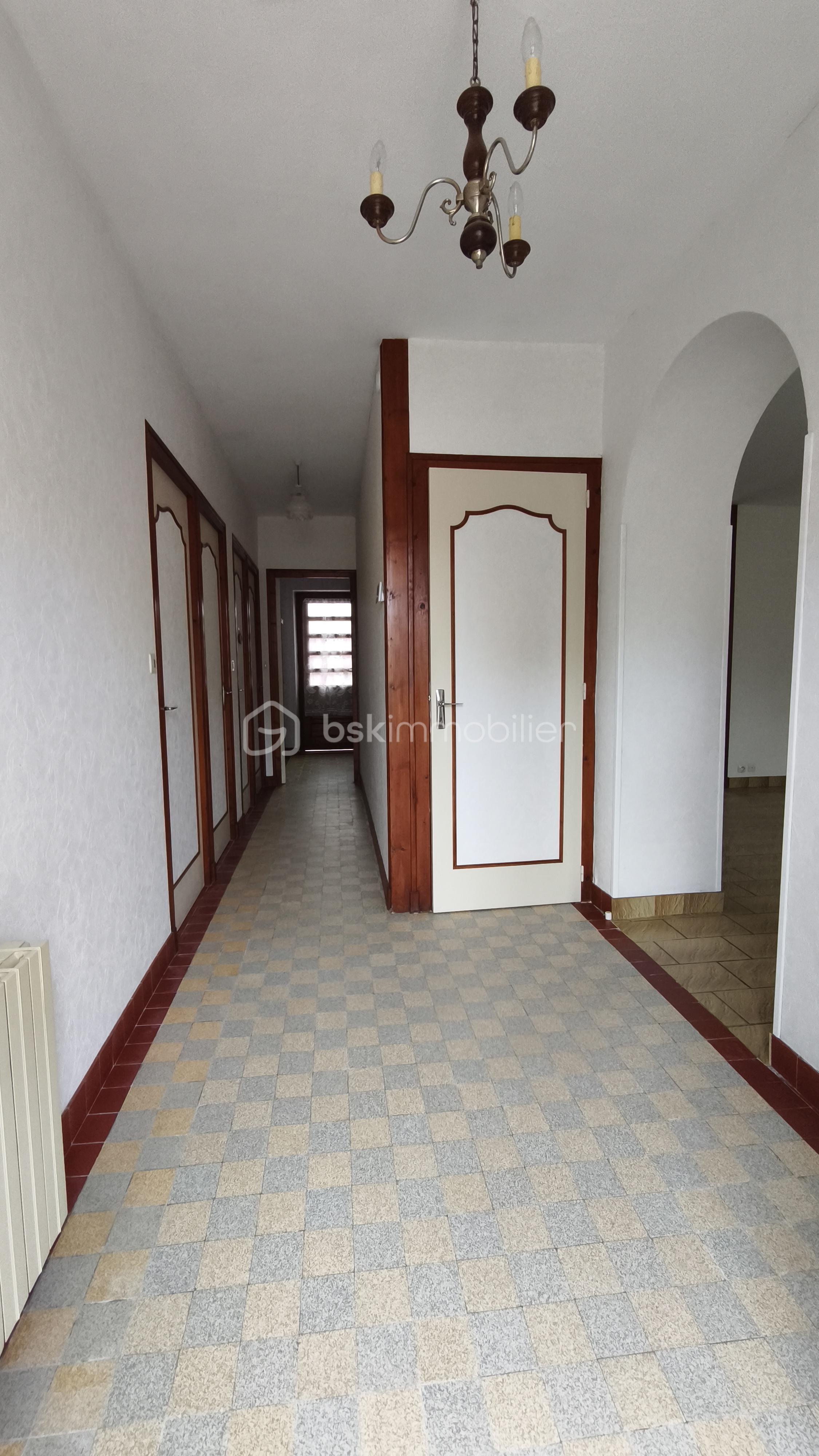Maison traditionnelle de 114 m² - 1757315099081.jpg