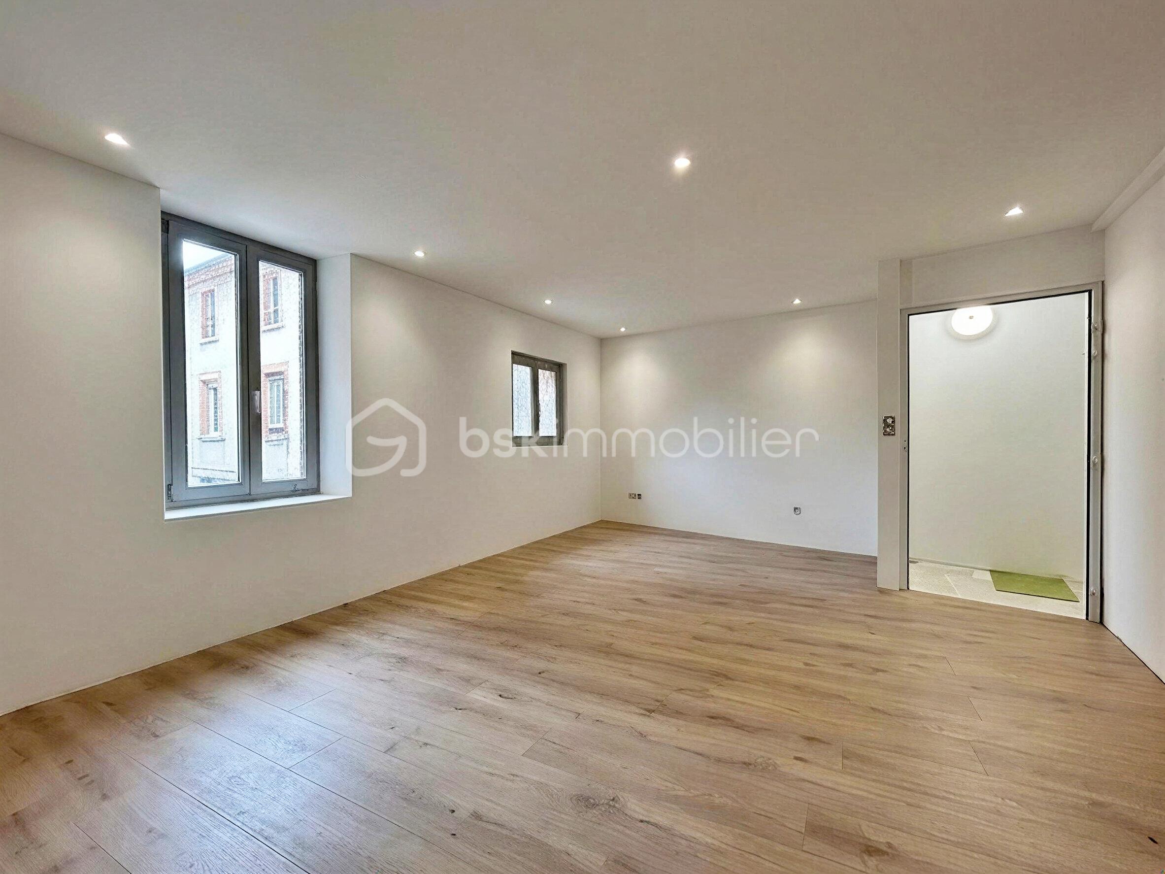 home_staging_output_1618.jpg