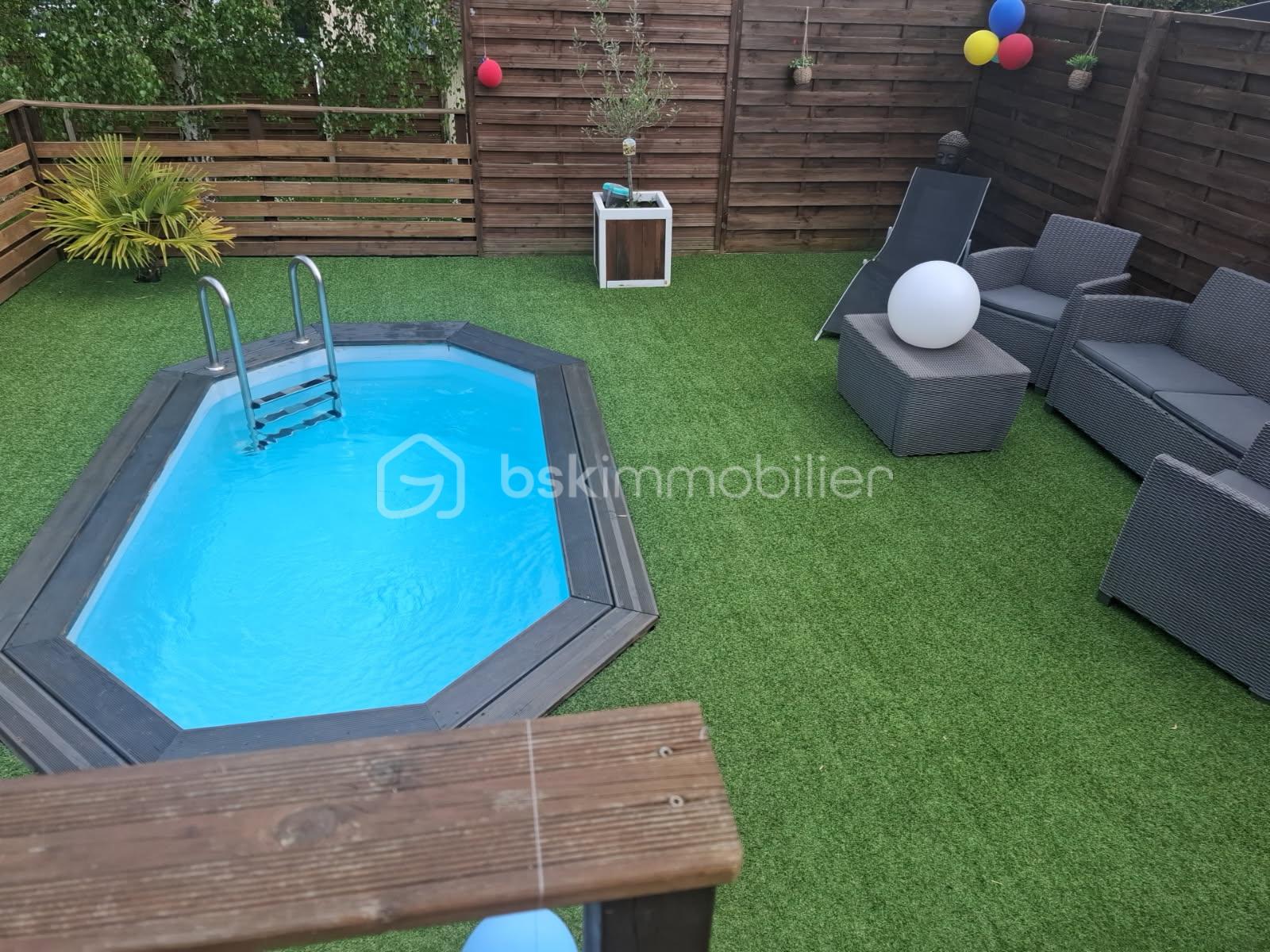 Maison de 174 m² - nwMsyVQCSM715wnRPRafwCdZxIclNFvuHno2f5K0.jpg