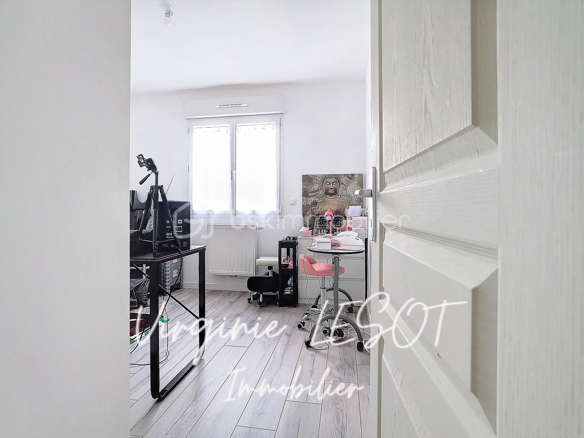 Maison contemporaine de 133 m² - CH 5.jpg