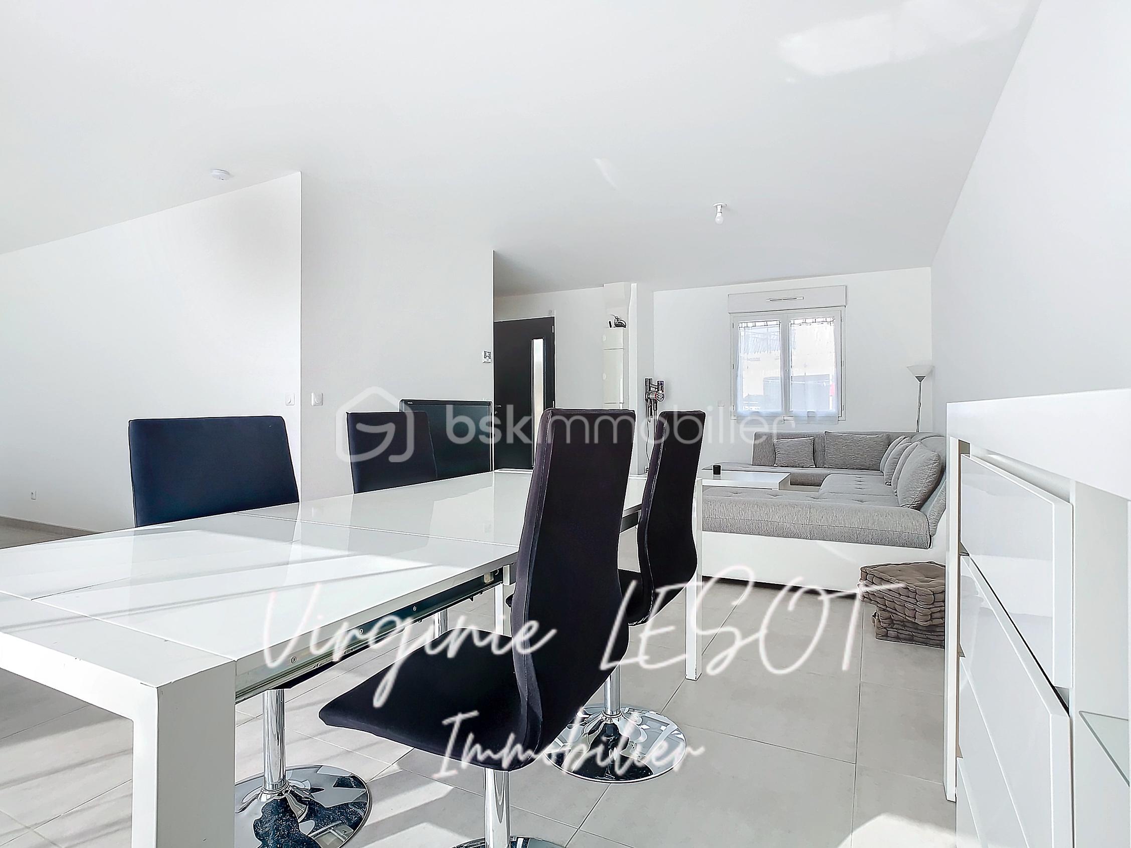 Maison contemporaine de 133 m² - SALON 3.jpg