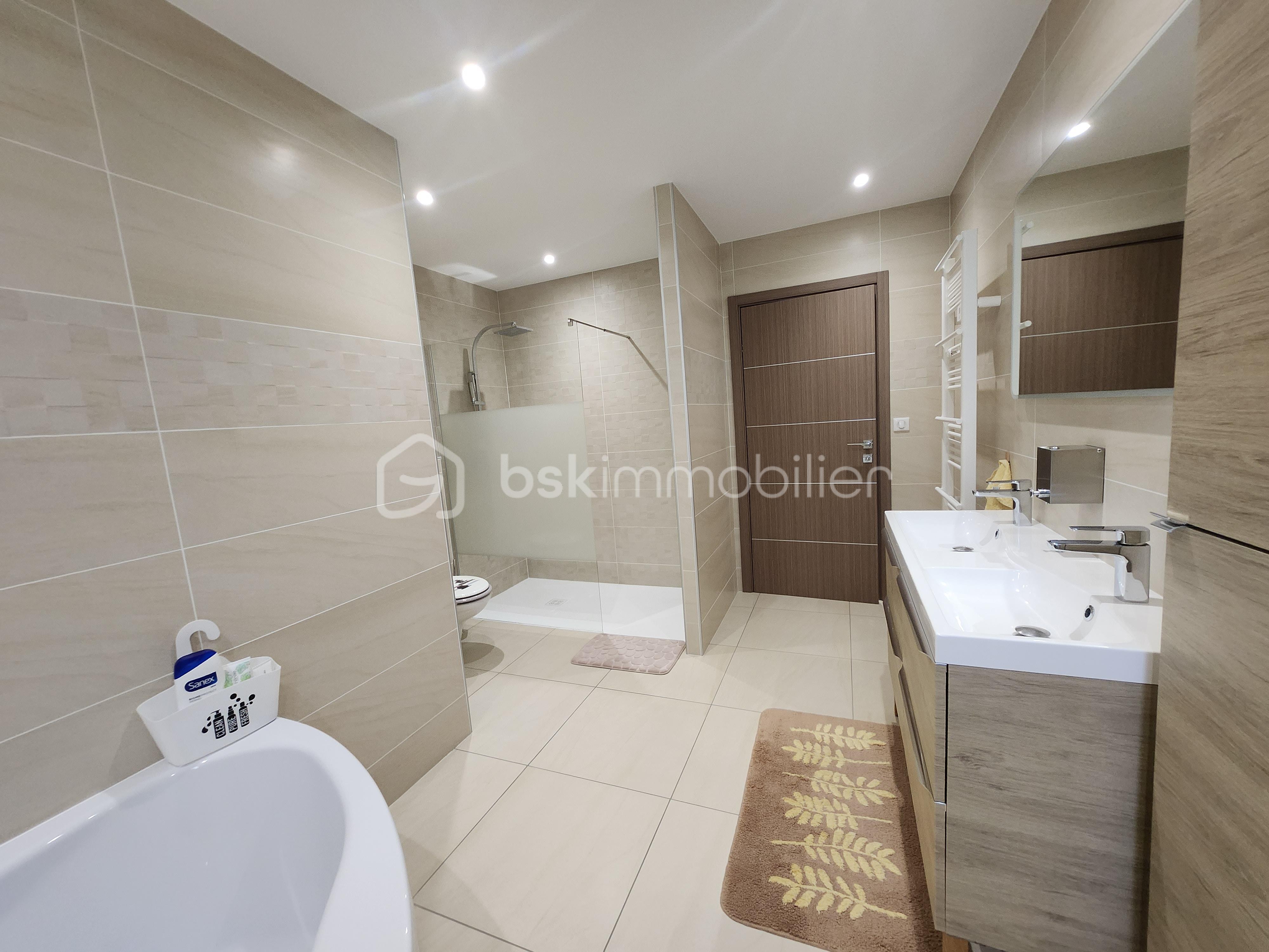 Pavillon de 130 m² - 20231124_124110.jpg