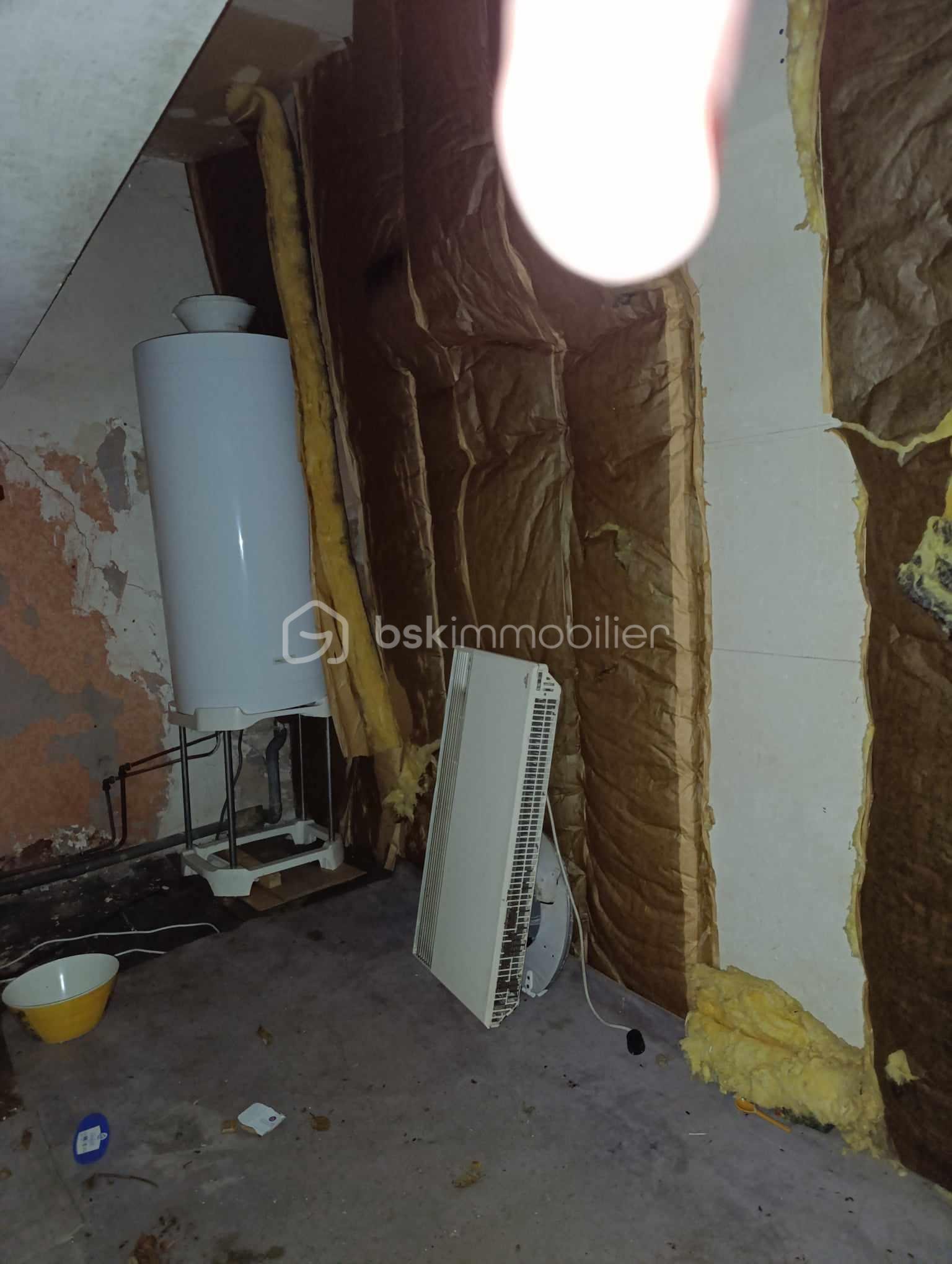 Immeuble de 100 m² - 462651403_570442035800429_9028970519552542992_n.jpg