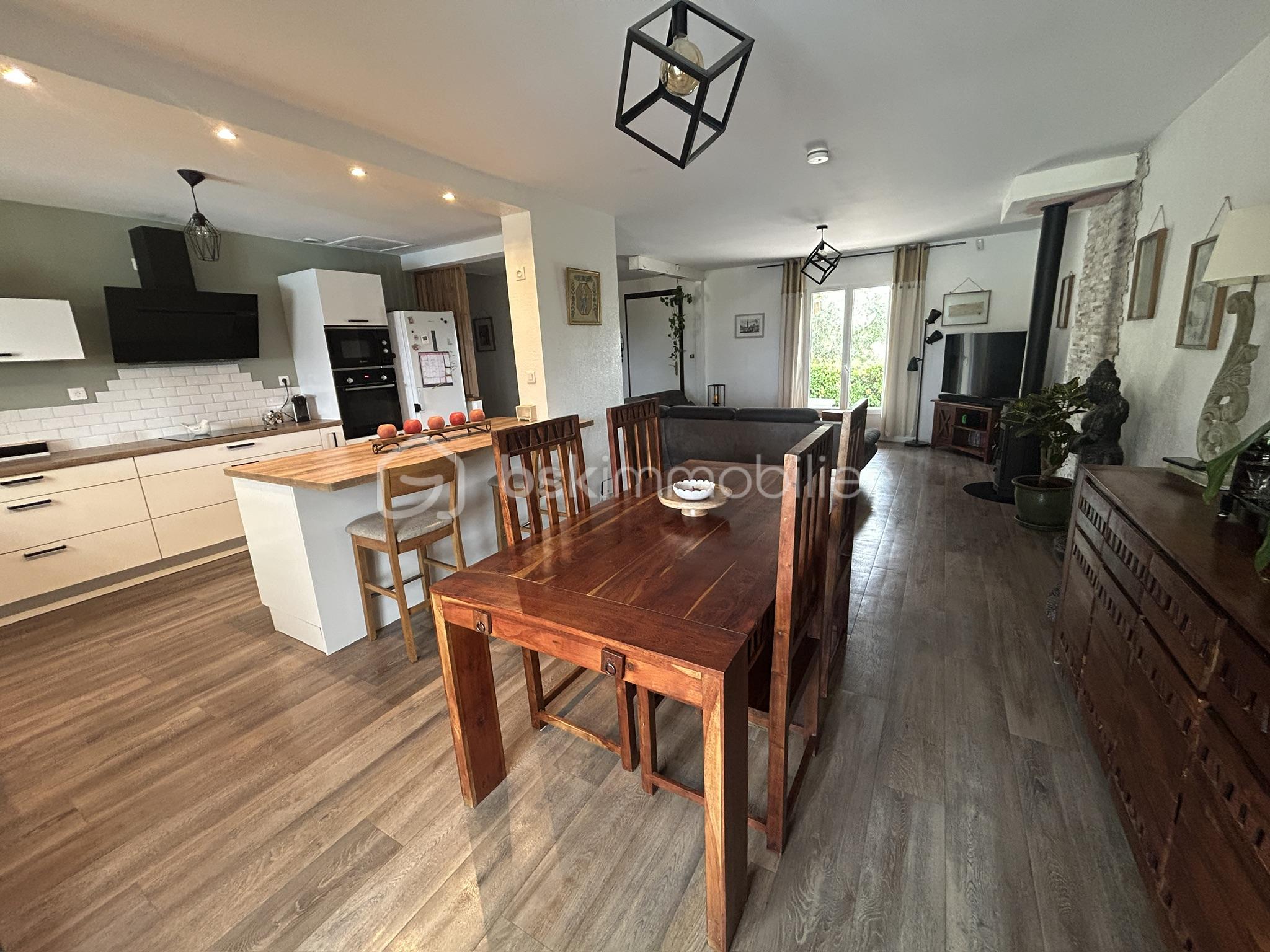 Maison de 130 m² - 217AE065-883C-46D8-A23C-725809B0.jpg