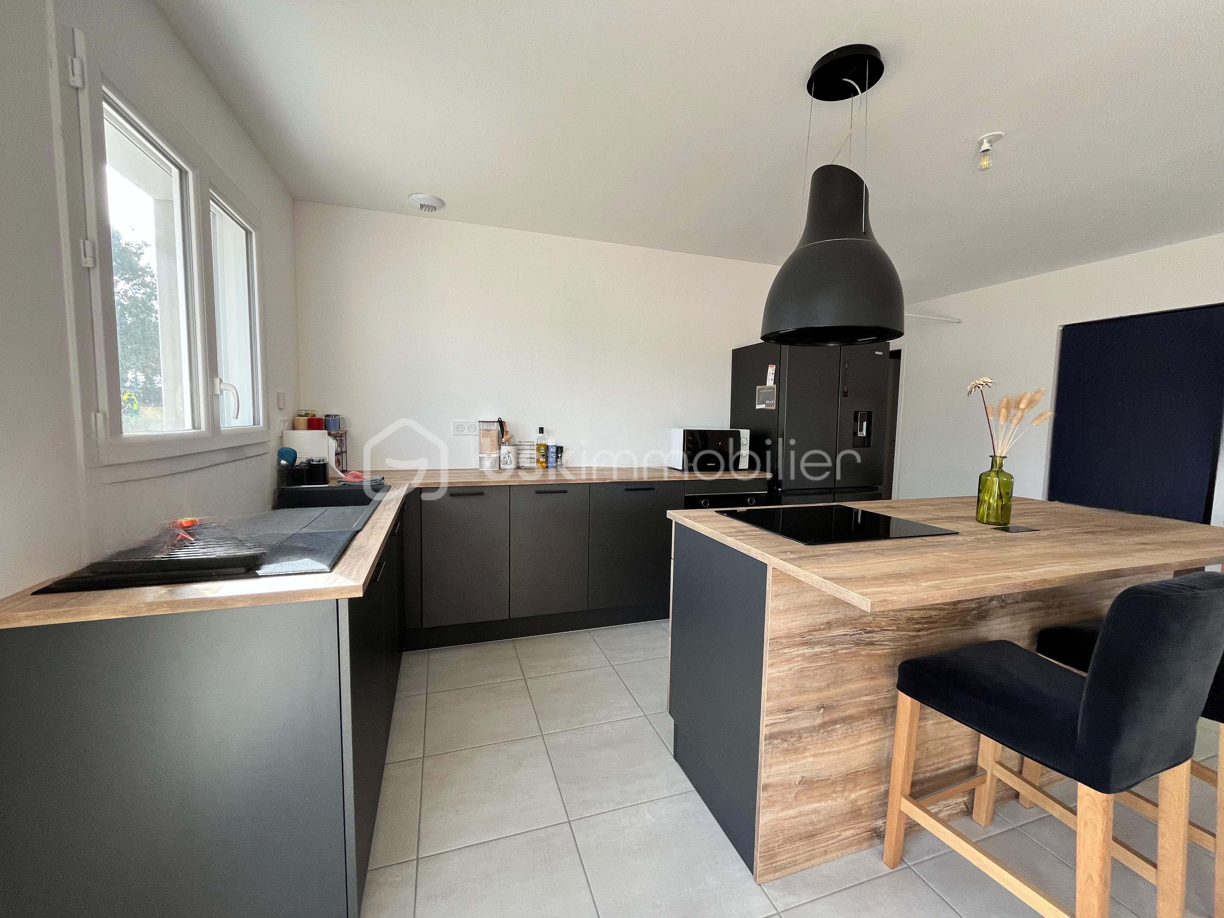 Pavillon de 97 m² - snapedit_1755628905610.jpg