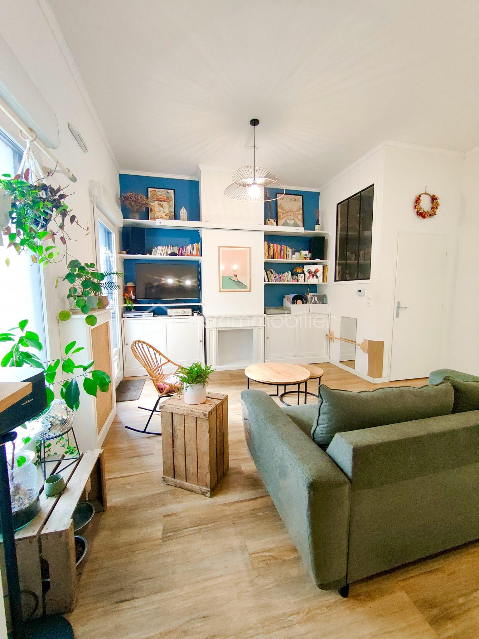 Appartement de 72,46 m² - corinne bruno bsk immobililer wattrelos séjour2.jpg