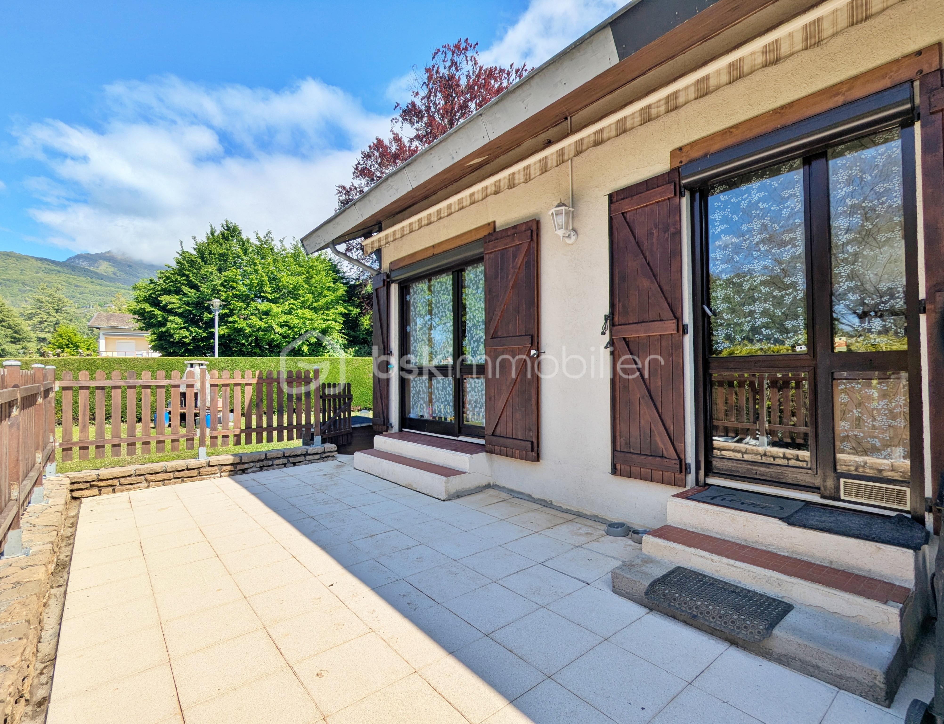 Pavillon de 113 m² - PXL_20250428_094449122.jpg