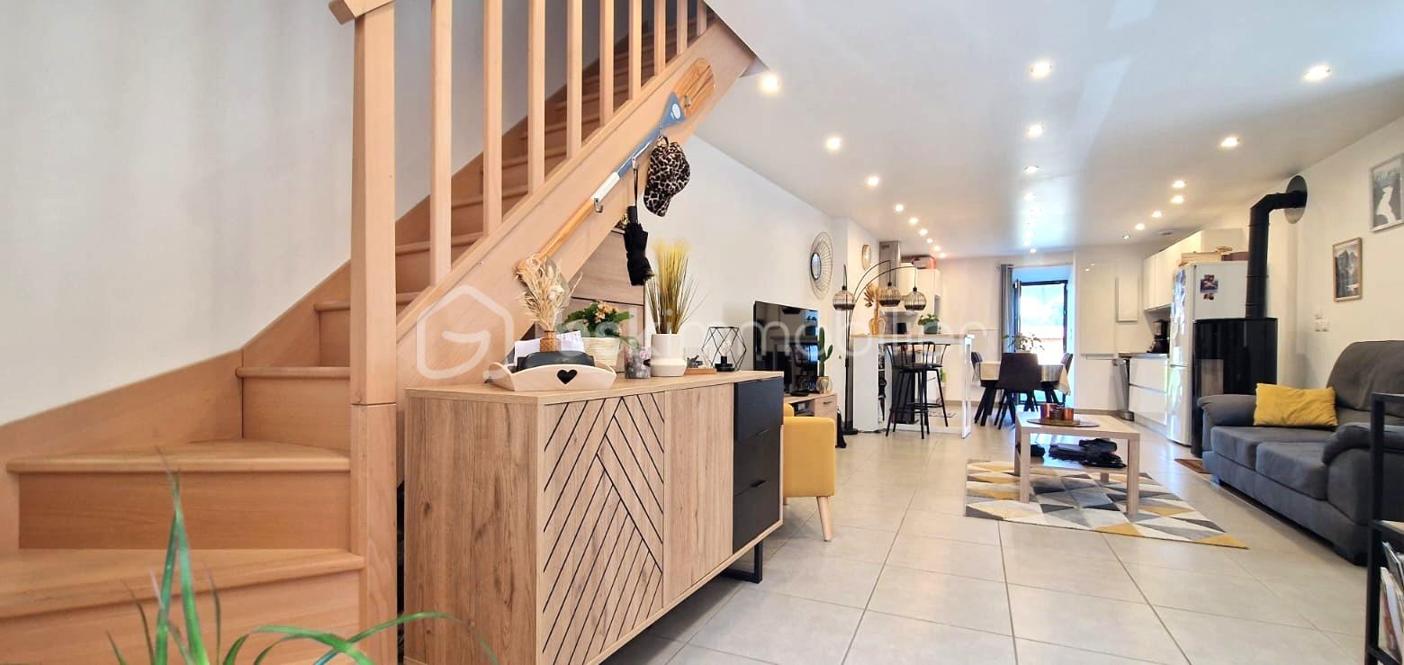 Appartement de 135 m² - ESCALIERS SEJOUR.jpg