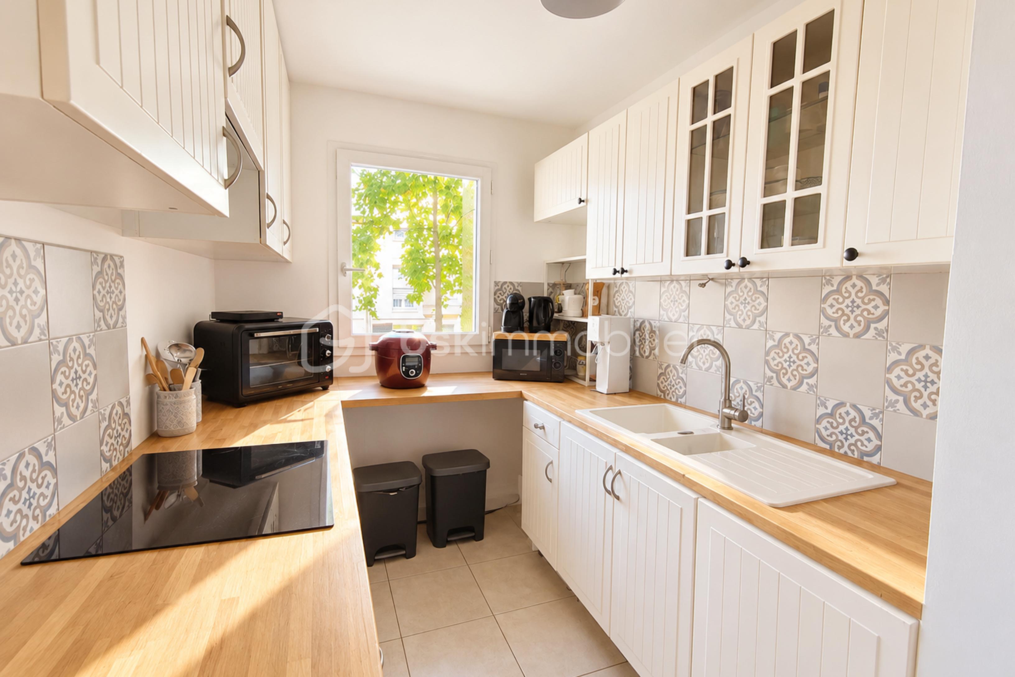 resize_Cuisine scandinave lumineuse et chaleureuse.png
