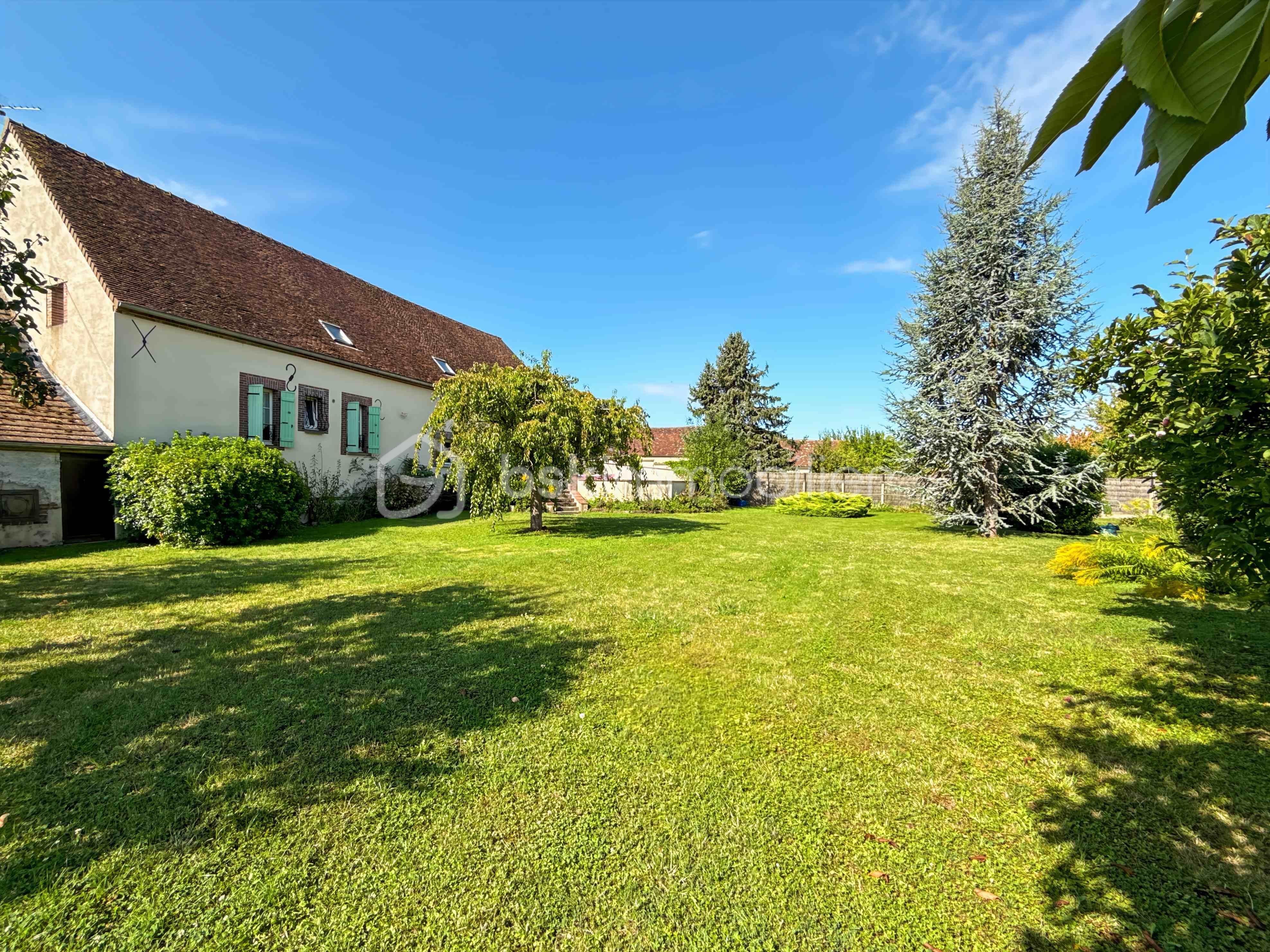 Maison de 257,99 m² - 1LogoPhoto_23_a54d.jpg
