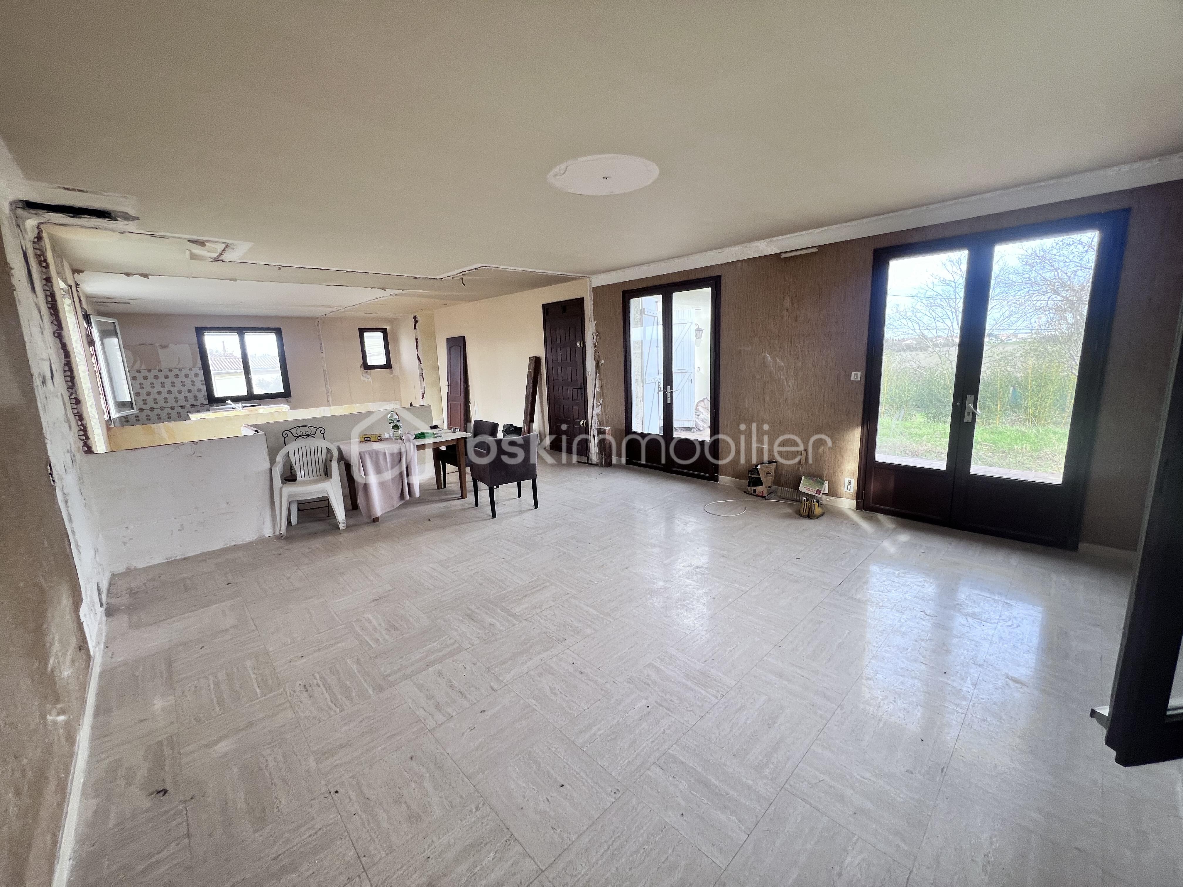 Maison traditionnelle de 200 m² - 6FB675DB-0B4D-463C-8480-5614139415C3.jpeg