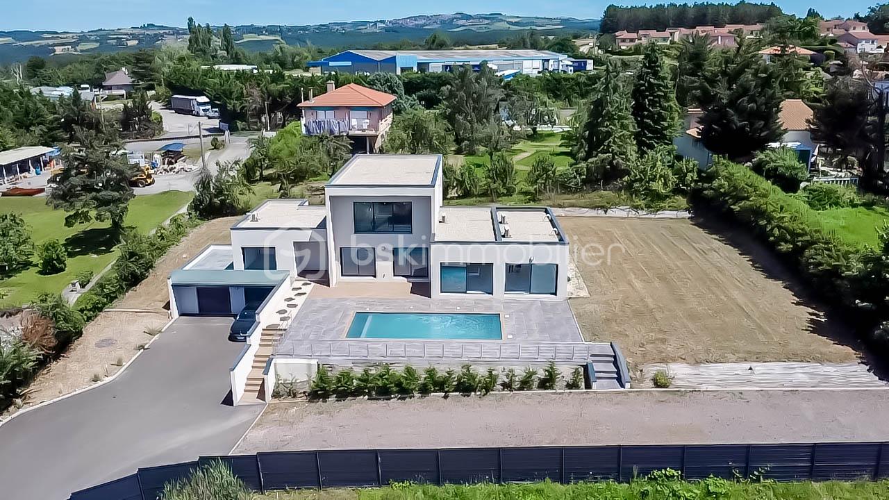 Maison contemporaine de 198 m² - 2024-07-08-14-21-24-213.jpg