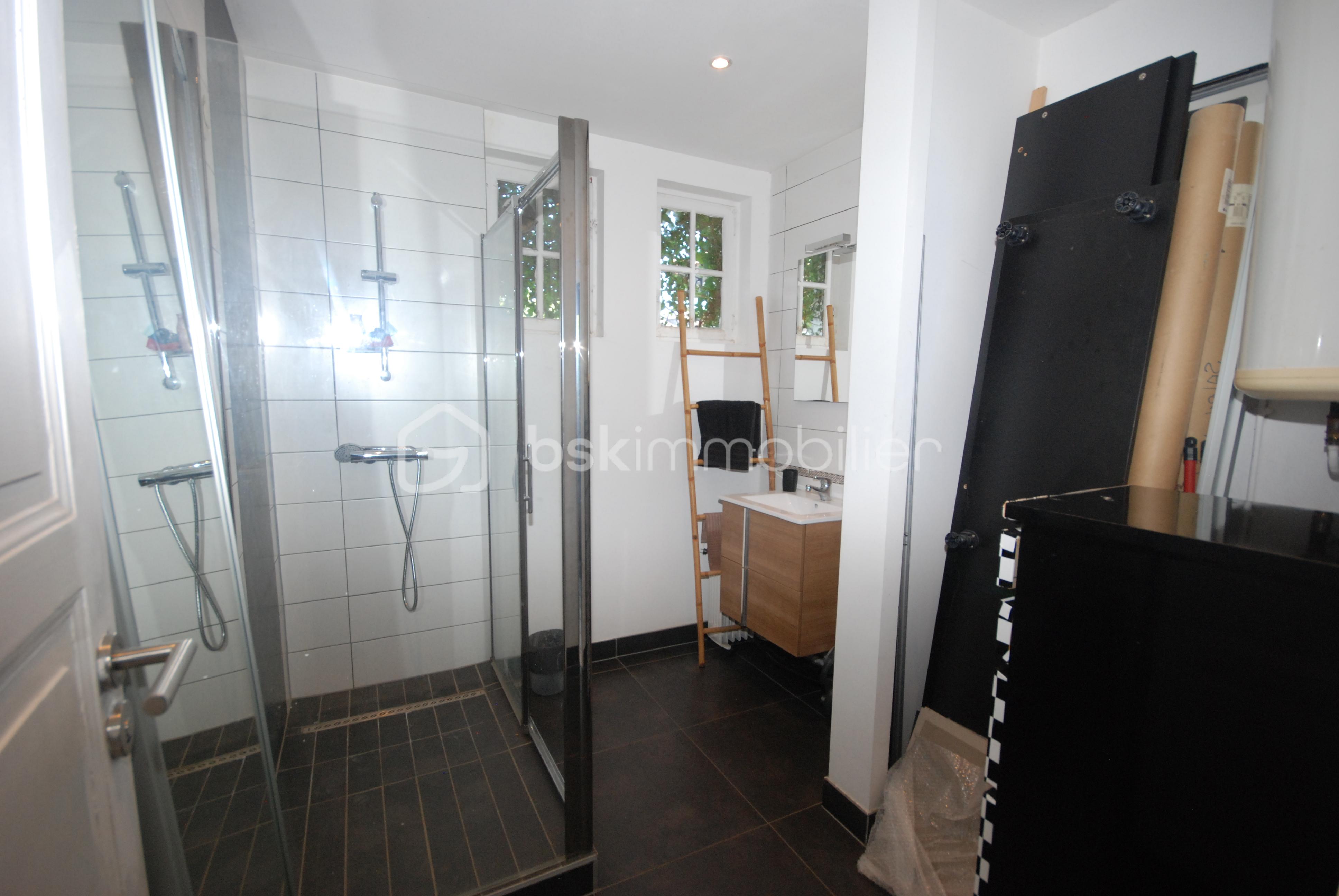 Maison ancienne de 103 m² - GODEFROY SDB.JPG