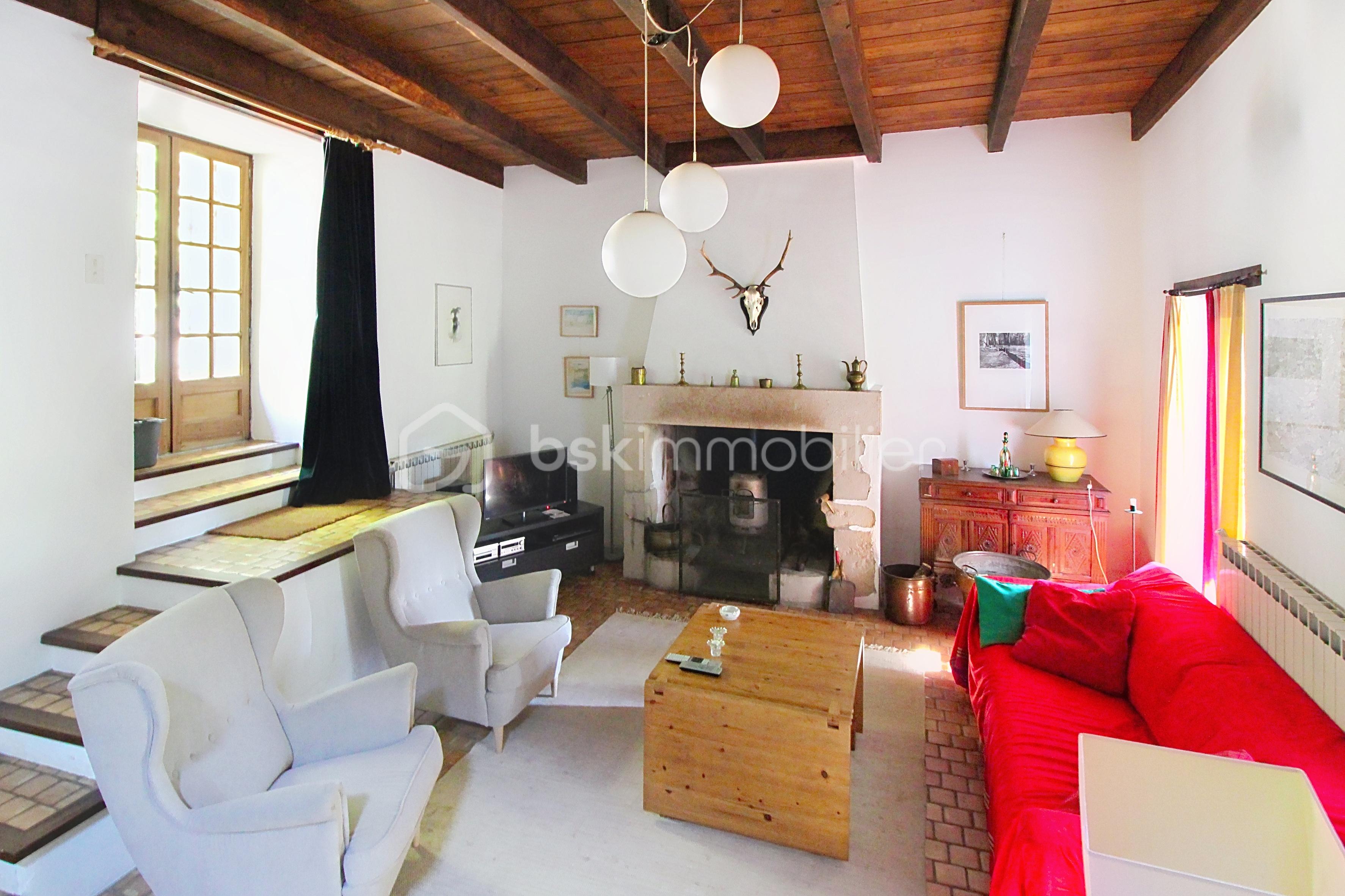 Domaine de 165 m² - demo-tour-10-main-street_00001(10).jpeg