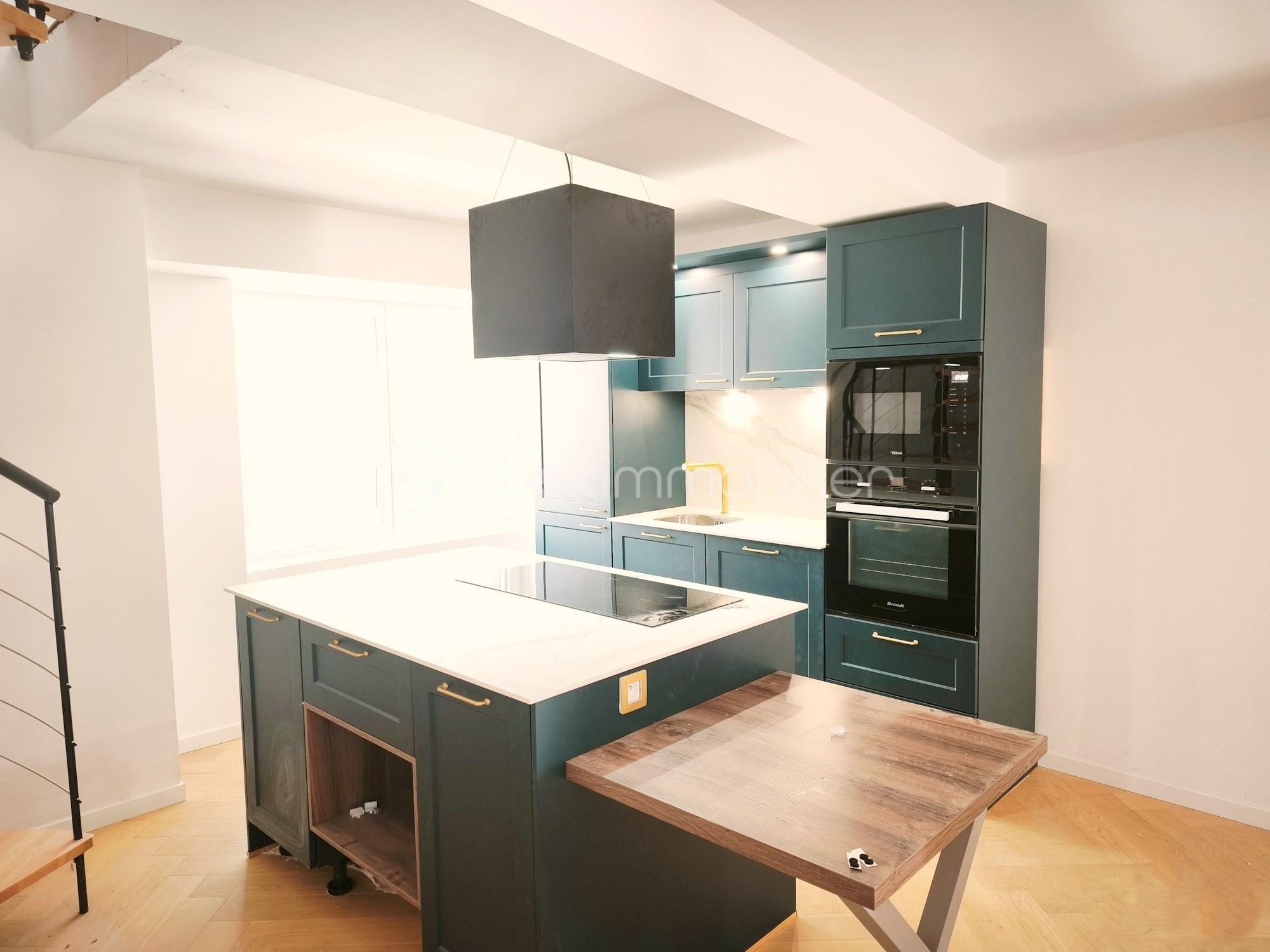 Maison 5 pièces 477 m² · à Laval · 477 m² · 253 900 €
