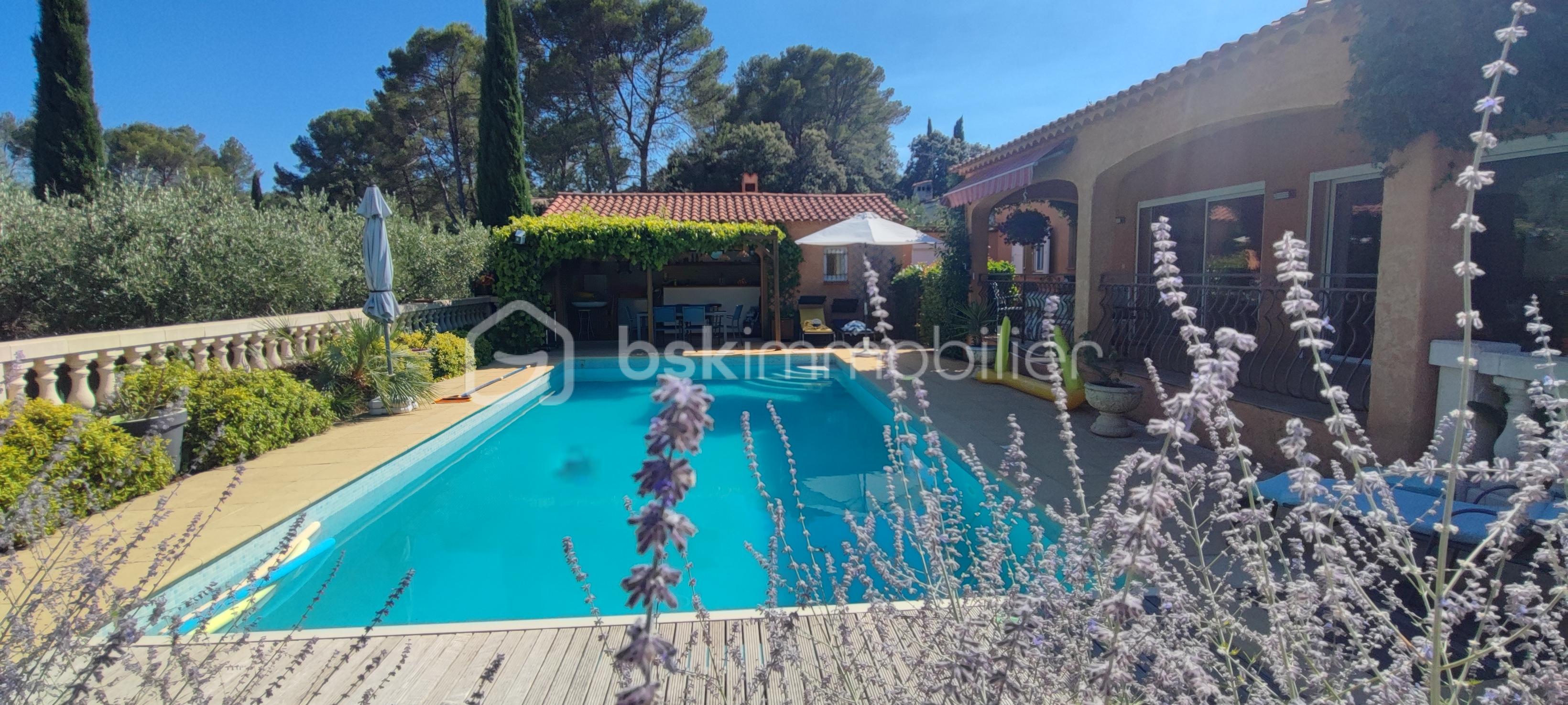 Demeure de 160 m² - Daguebert pisc 1.jpg