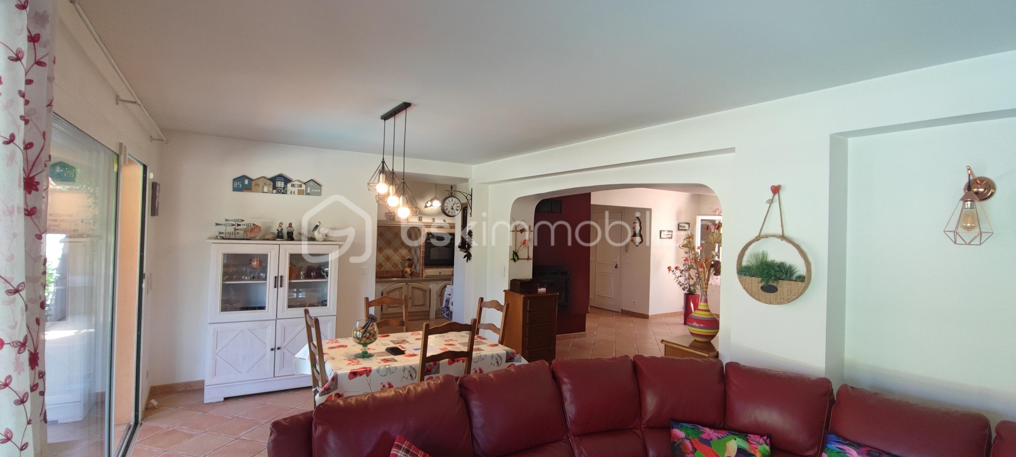 Demeure de 160 m² - Daguebert salon.jpg
