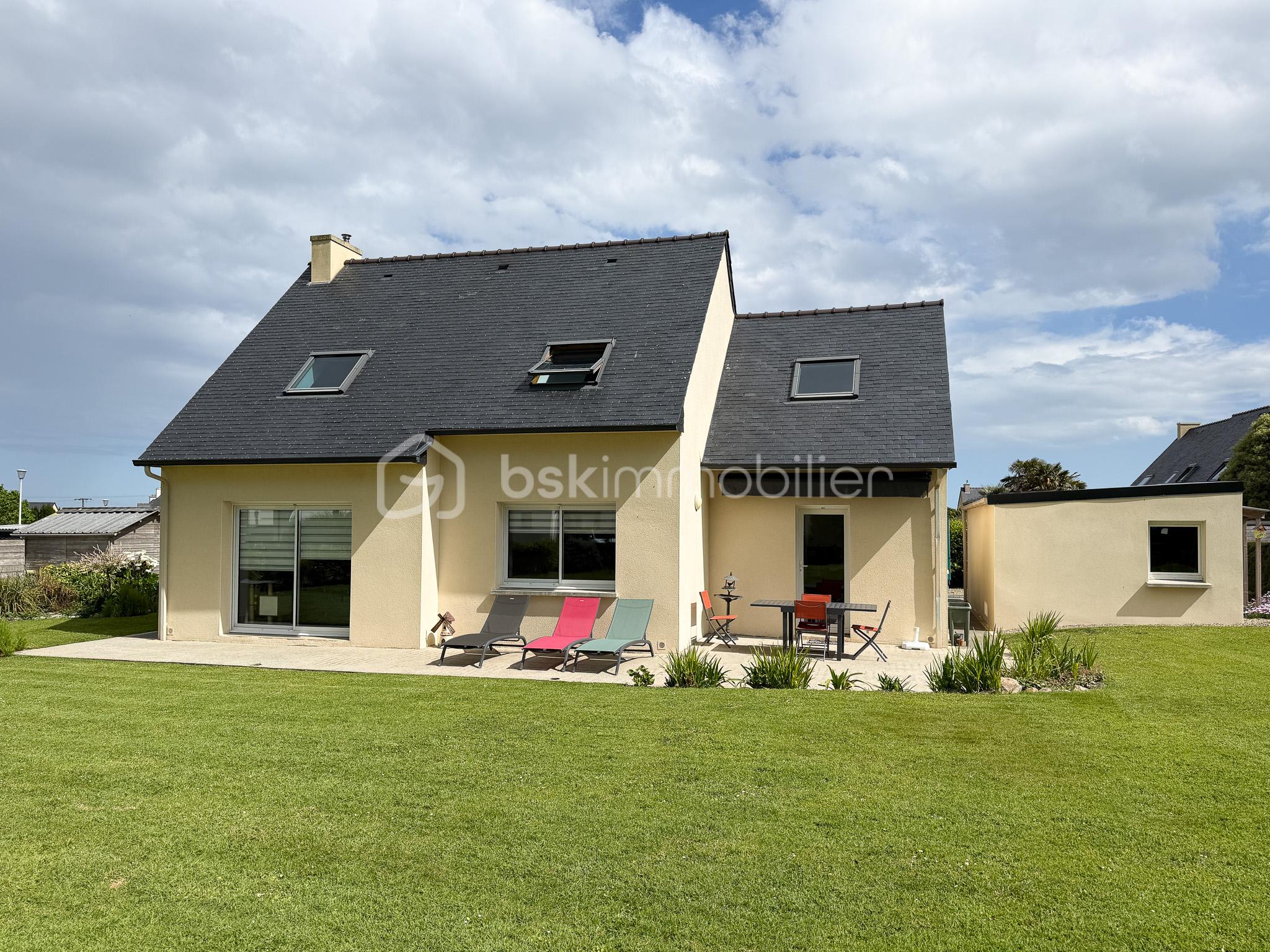 Maison 5 pièces 108 m² · à Ploudalmezeau · 108 m² · 385 000 €