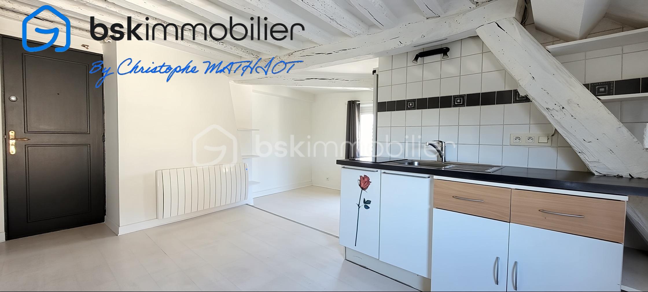 Appartement de 24,44 m² - 01b21599669e300-1.jpg