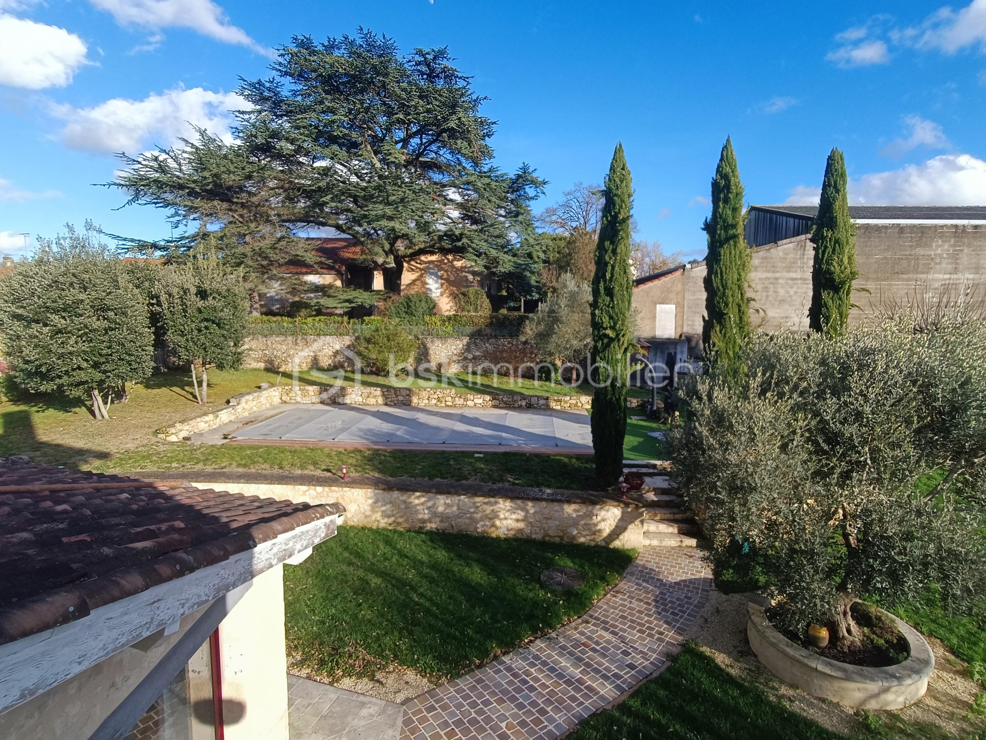 Maison de ville de 276,20 m² - Maison_Condom_investisseur_piscine_rentabilite_gers_cesar_carvalho_024.jpg