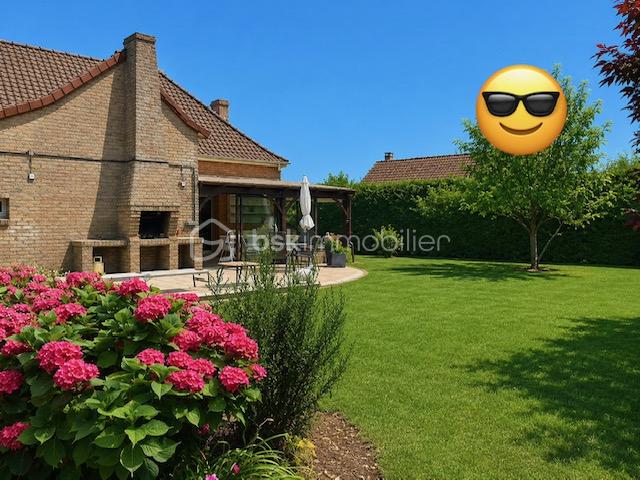 boulanger jardin arrière avec fleurs.jpeg