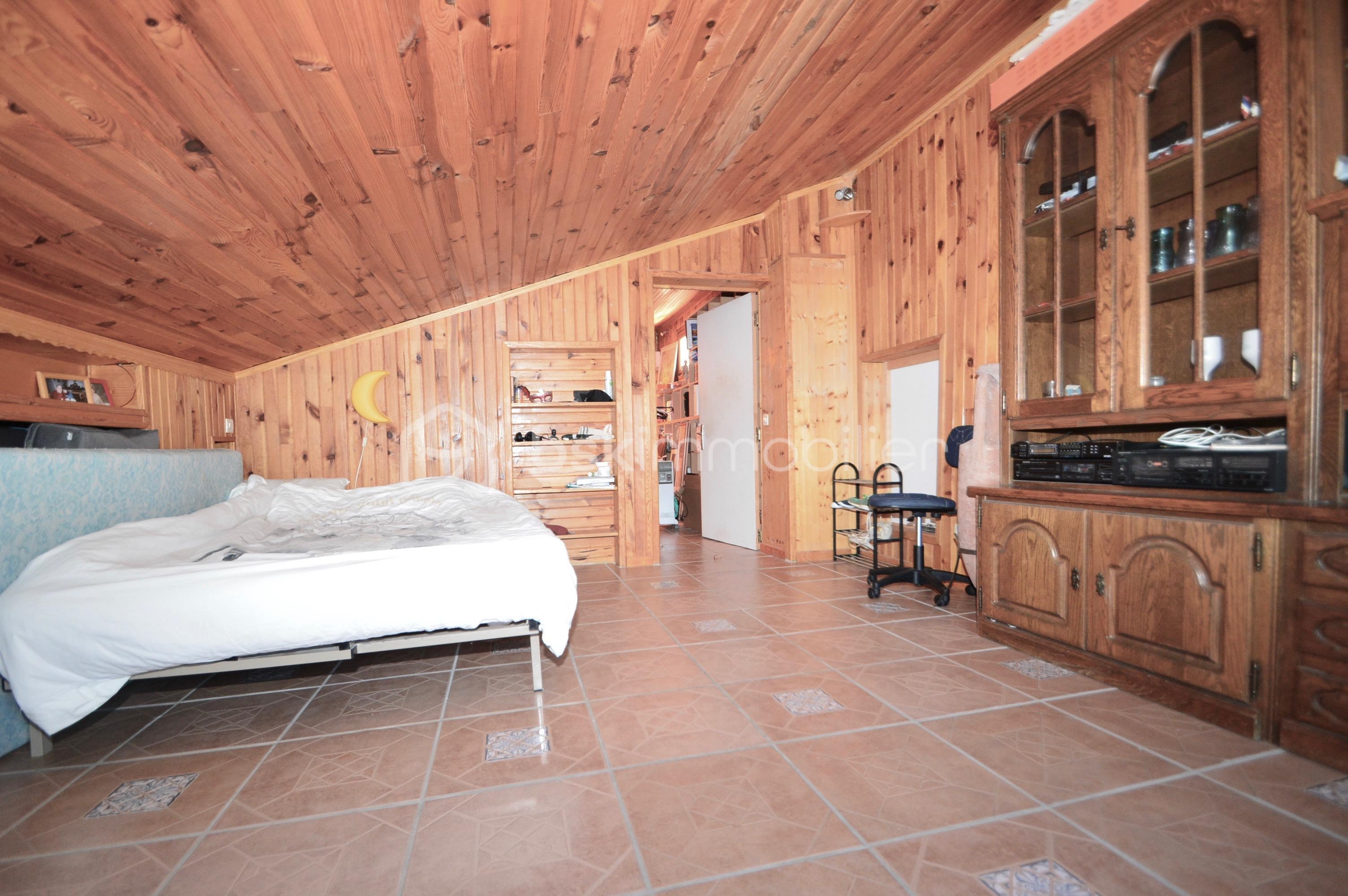 Villa de 180 m² - CH  6 GRENIER - 1.jpg