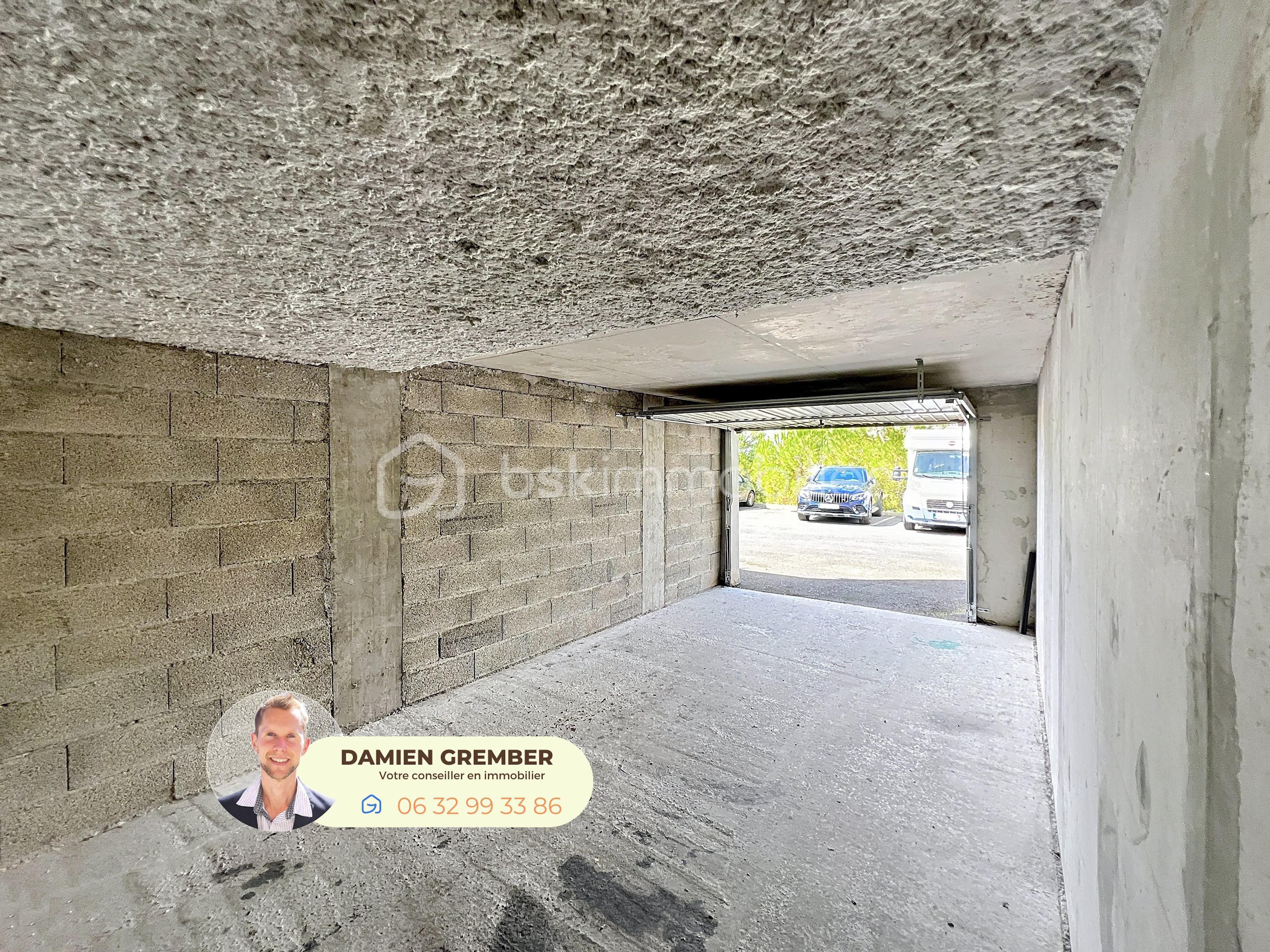 Parking de 18,60 m² - intérieur.jpg