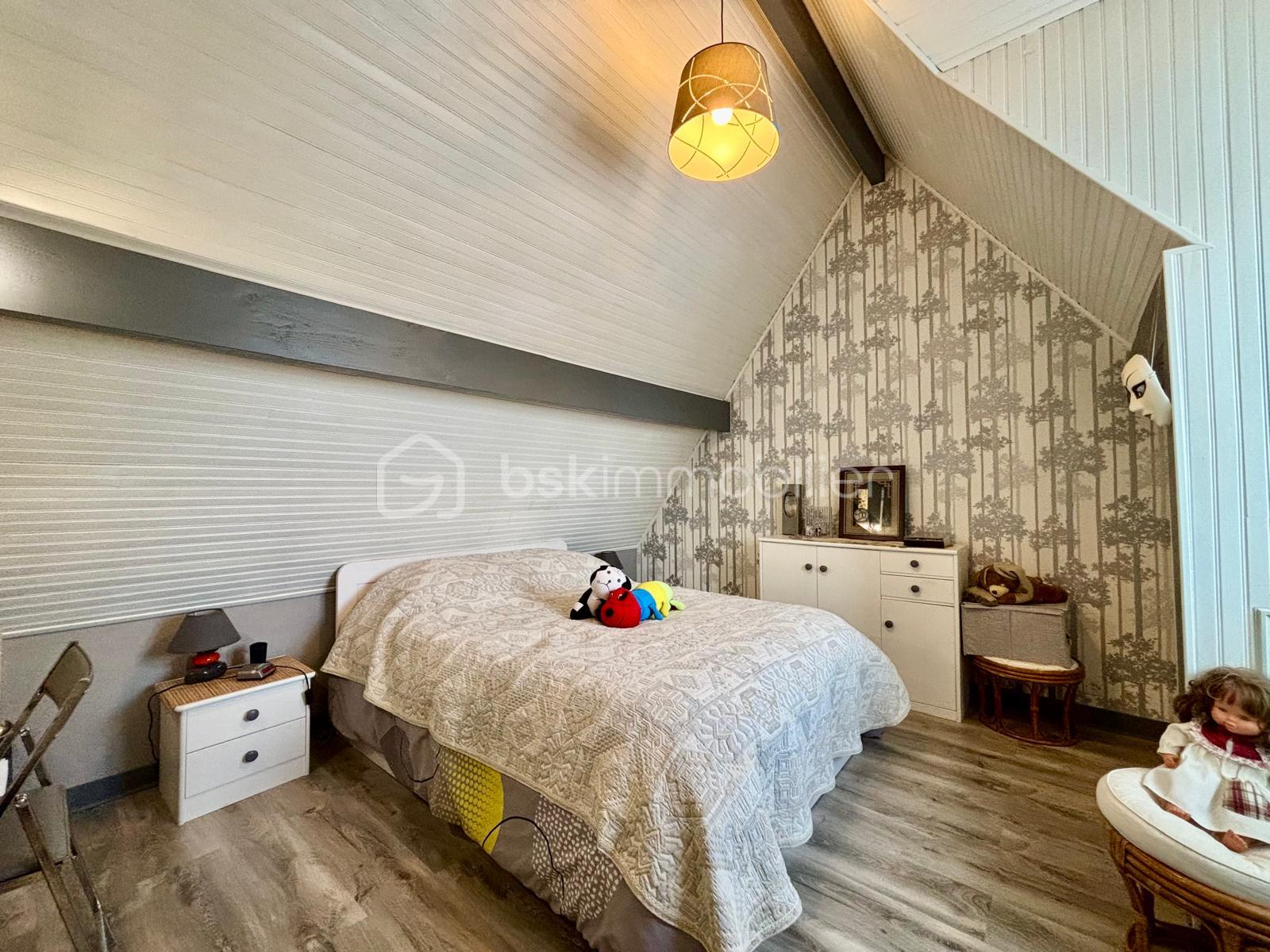 Maison de 145 m² - chambre haut 1.jpg