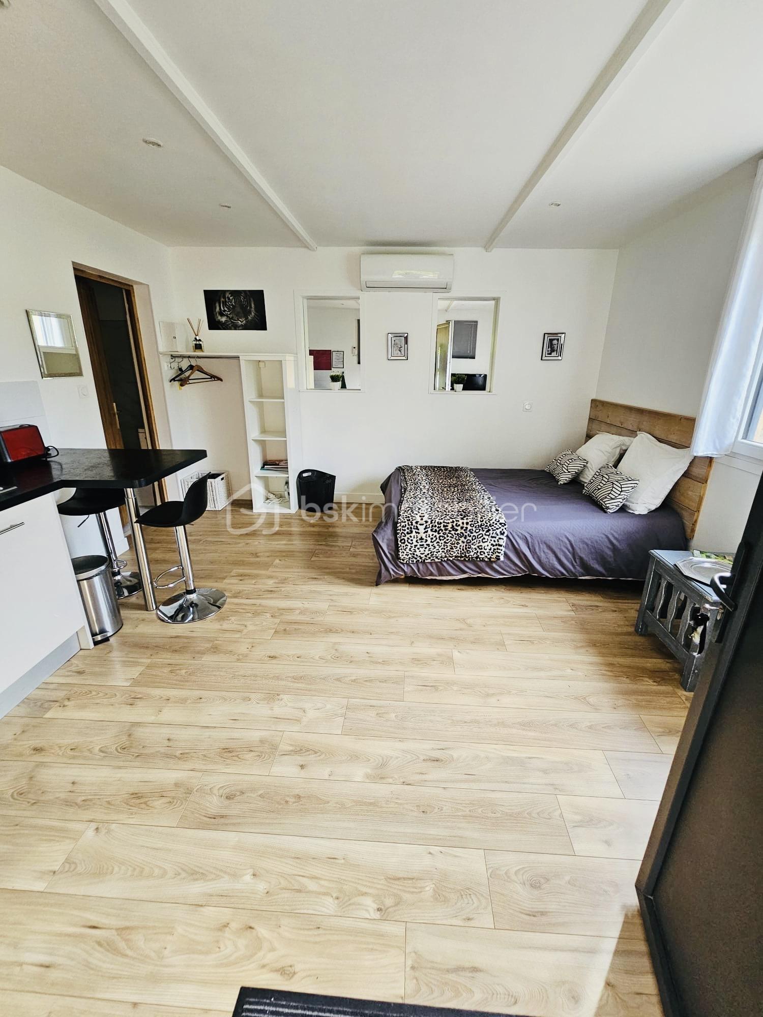 Maison de 230 m² - 9ecc01f3-33e7-4afe-806e-e3c8b96166c8.jpeg