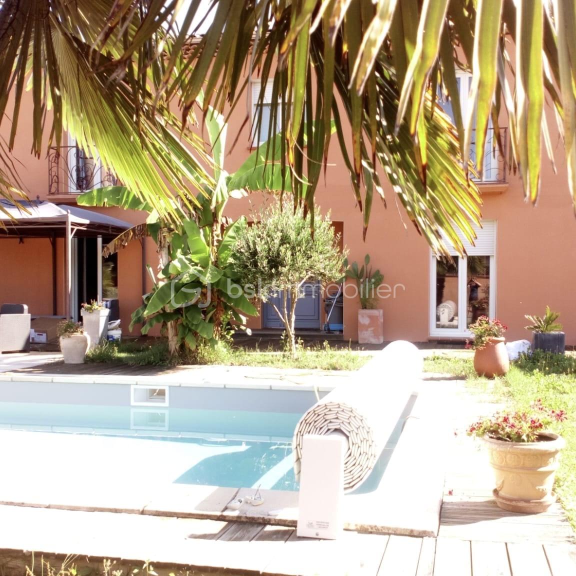 Maison de 230 m² - 64732efe-c878-4eb0-be3e-1675fae25bd4.jpeg