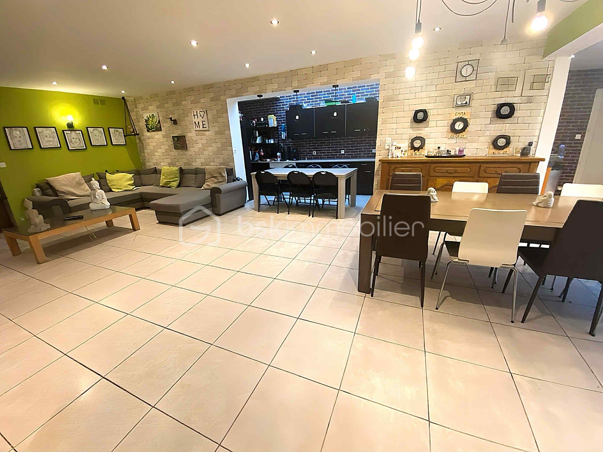 Maison de ville de 225 m² - Image-1 (5).jpg