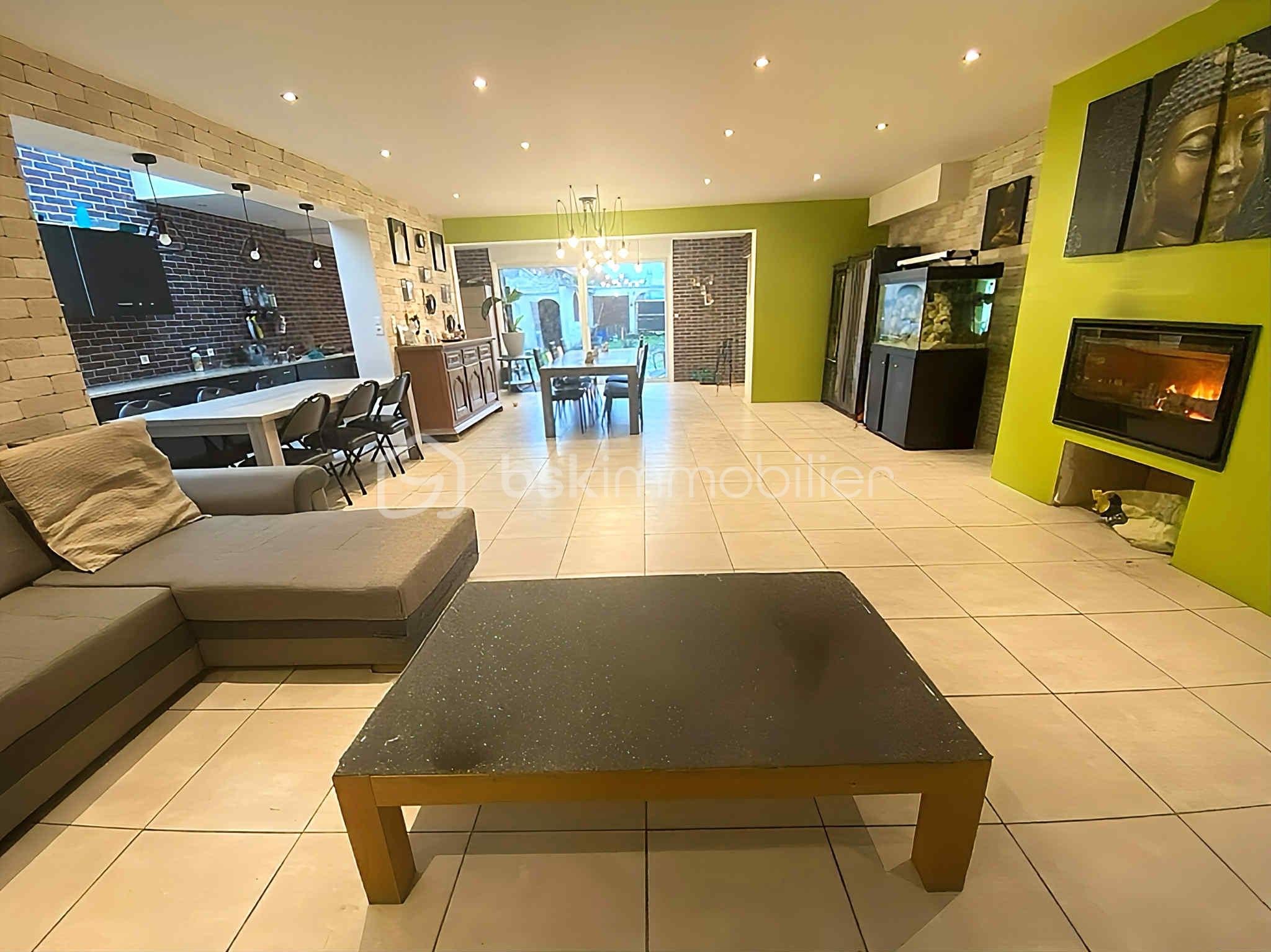 Maison de ville de 225 m² - Image-1 (4).jpg