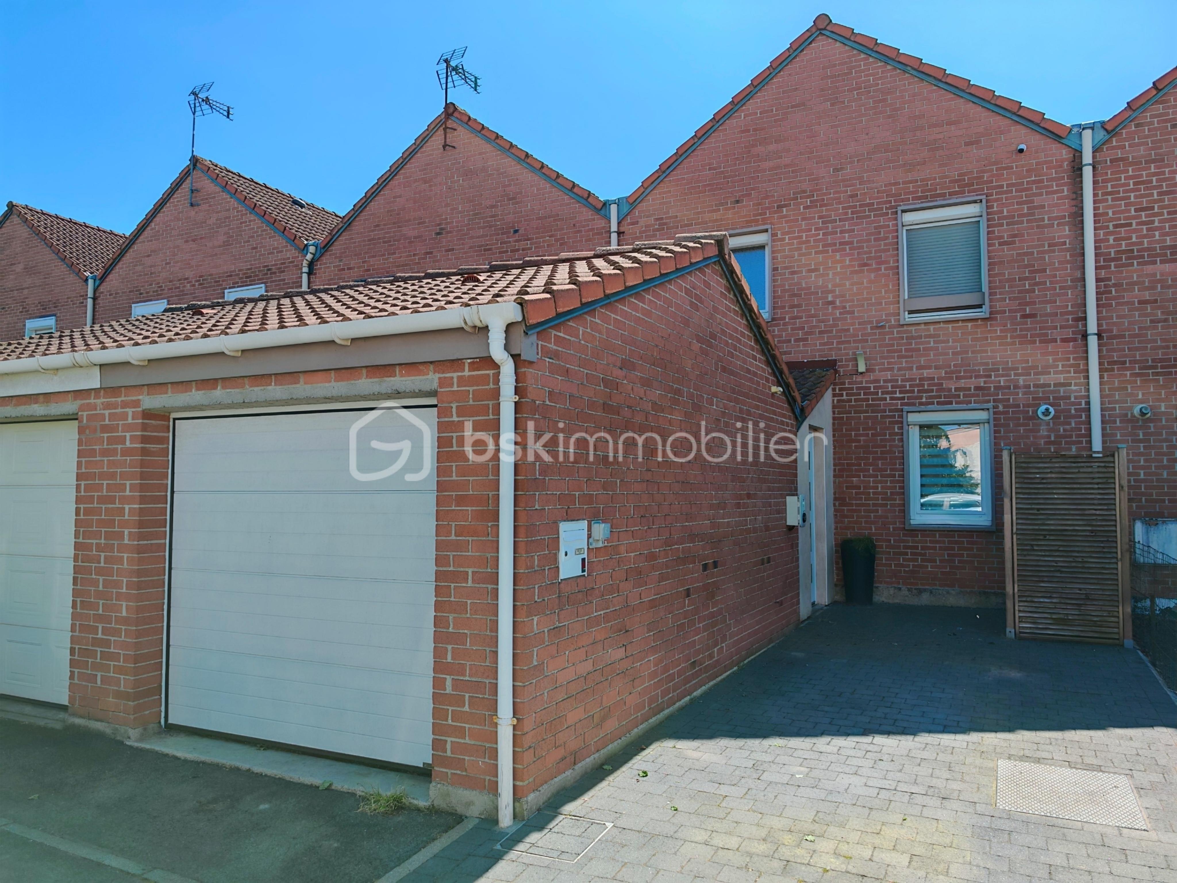 Maison 4 pièces 197 m² · à Houplin-Ancoisne · 197 m² · 239 900 €
