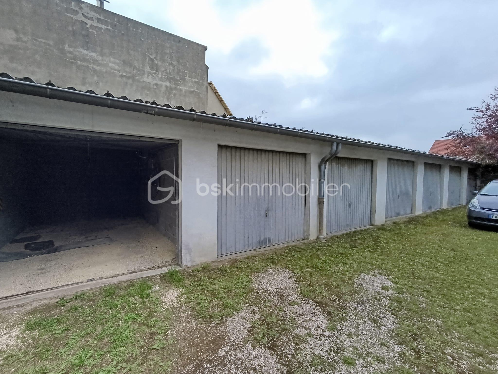 Parking de 135 m² - DMOP4018.JPG