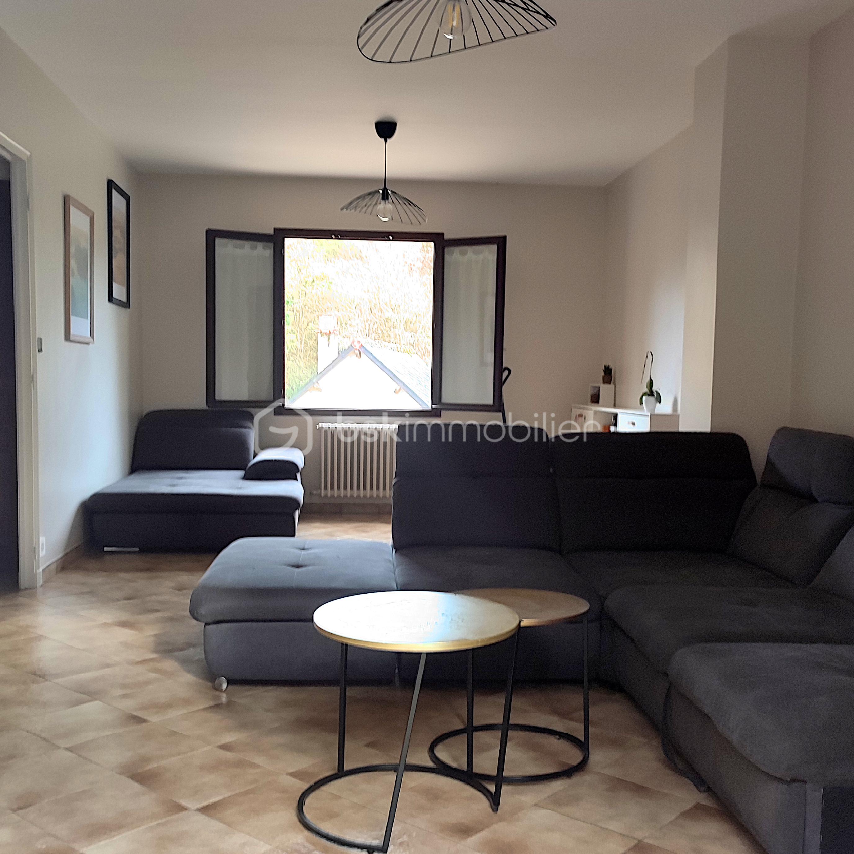 Maison de 122 m² - salon2.jpg