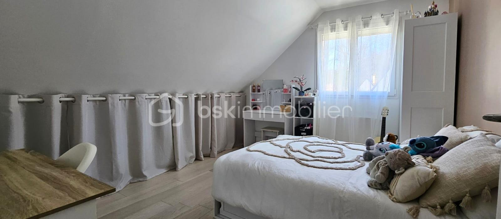 Maison de ville de 100 m² - Chambre 2.jpeg