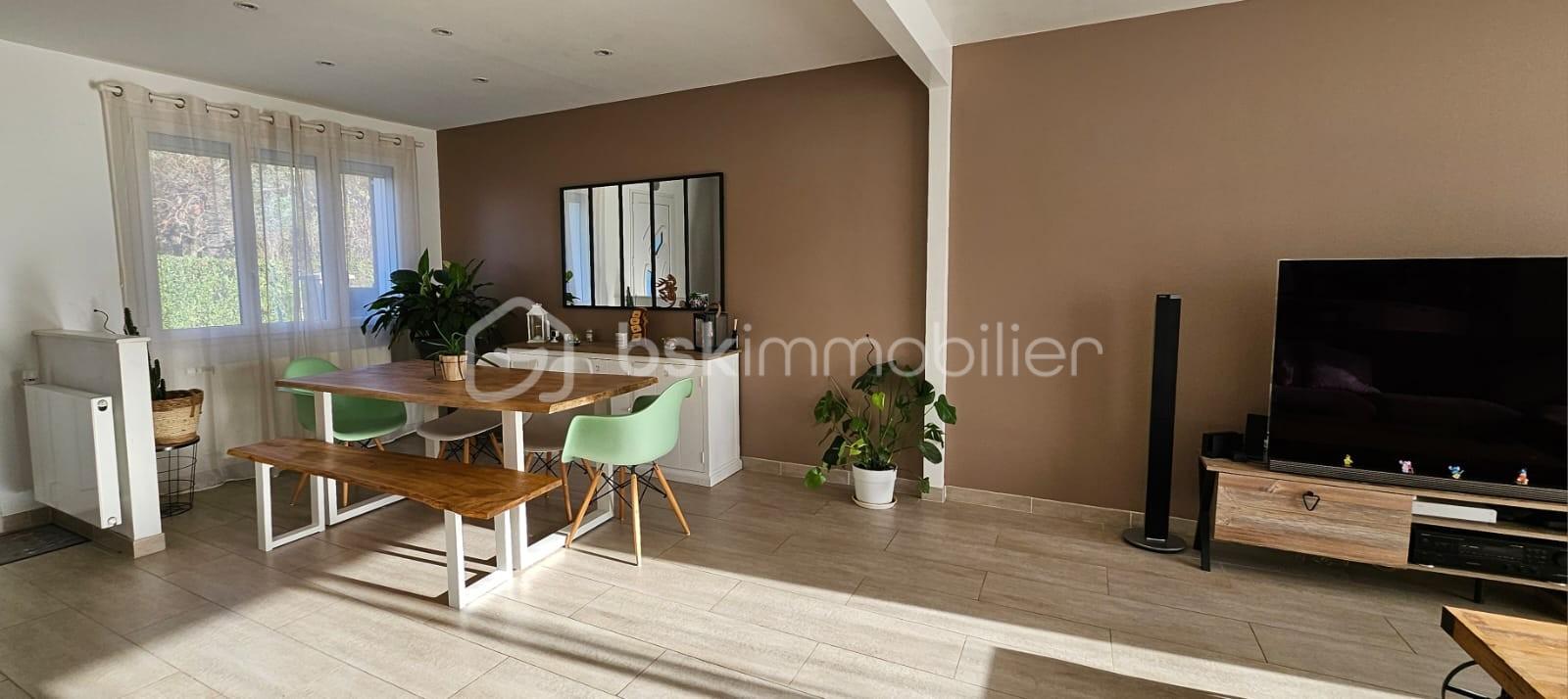 Maison de ville de 100 m² - Pièce de vie 3.jpeg