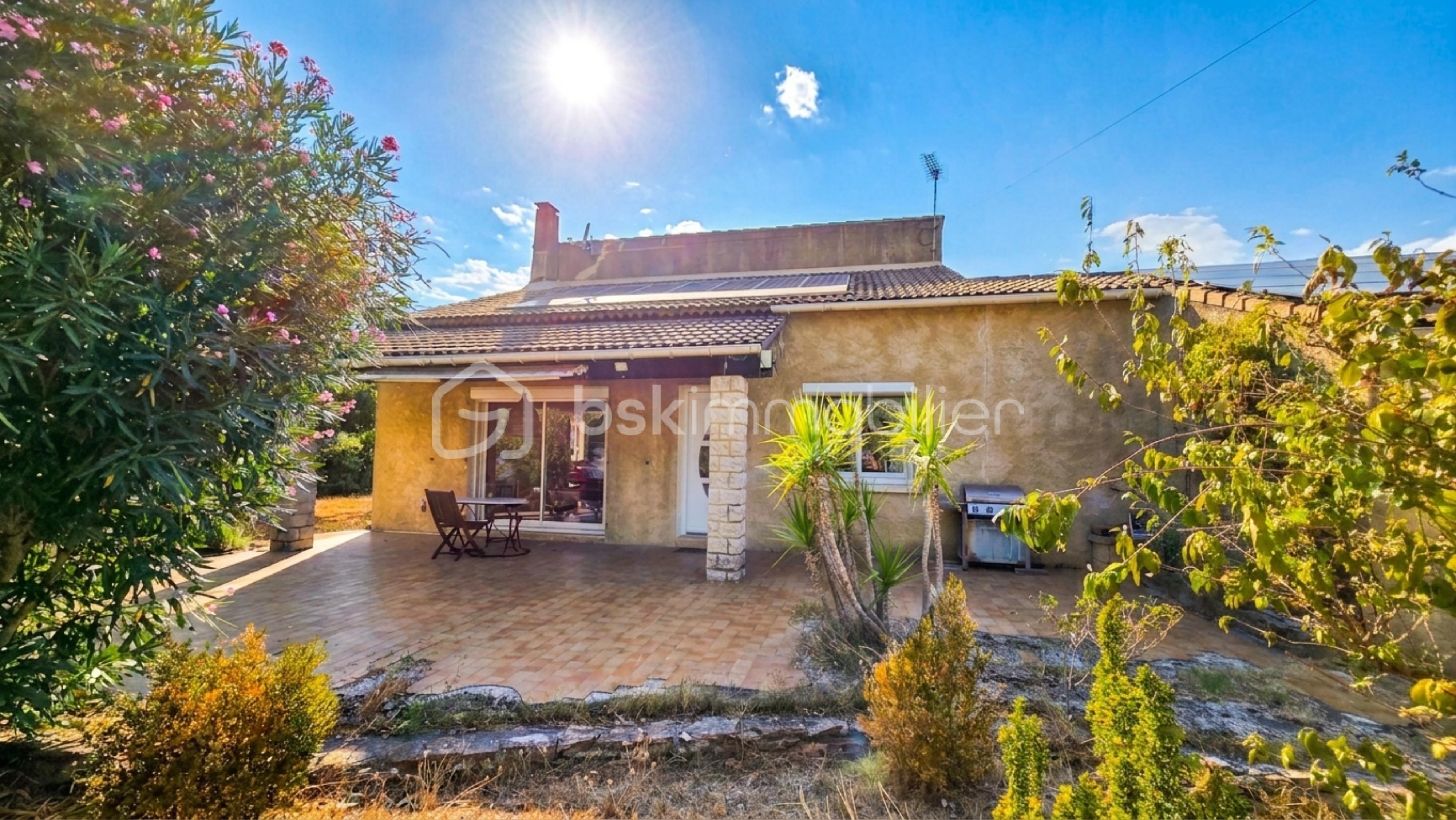 Maison 5 pièces 117 m² · à Bagnols-sur-Ceze · 117 m² · 242 000 €