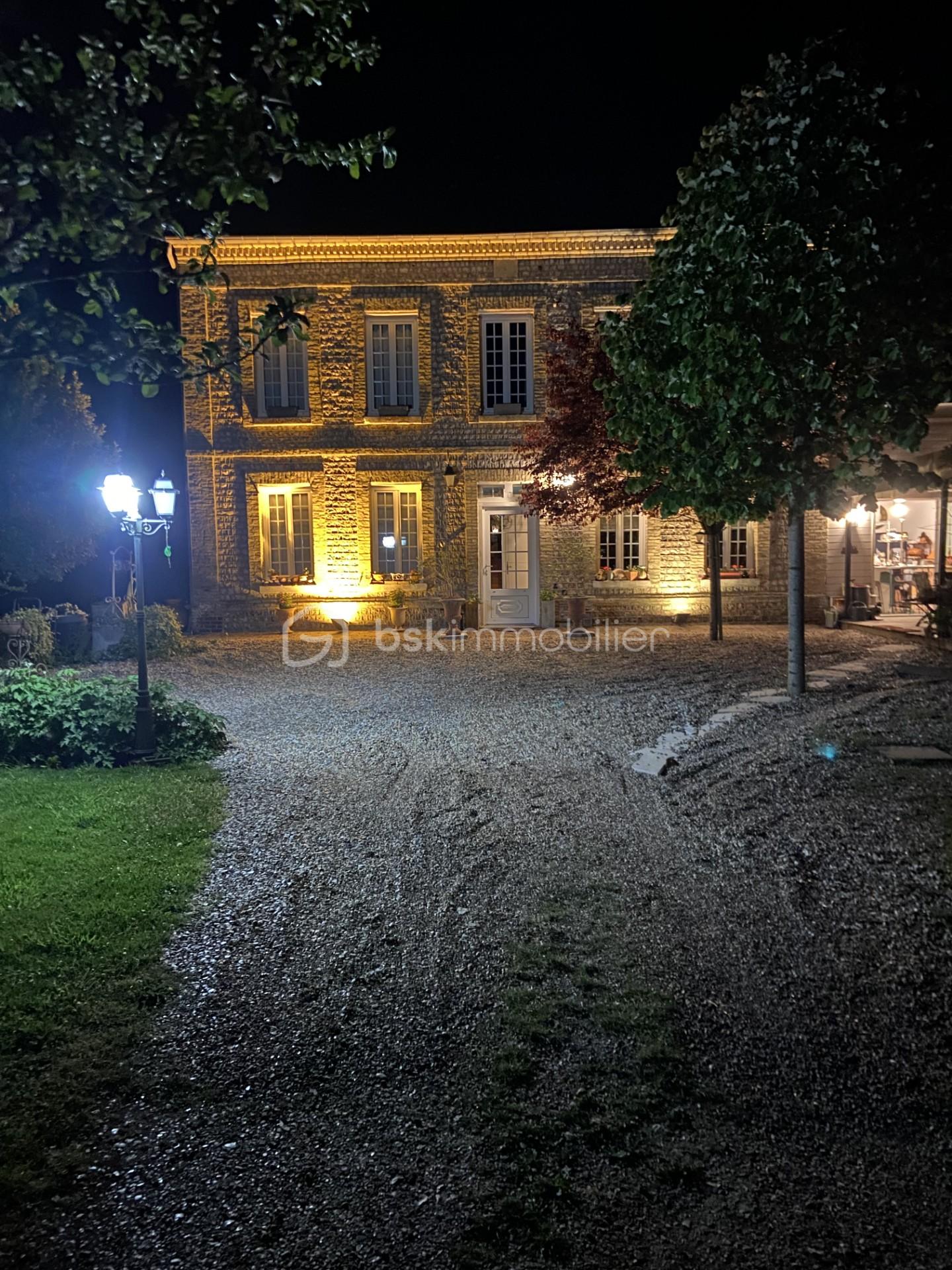 Maison de maitre de 215 m² - thumbnail_IMG_9740.jpg