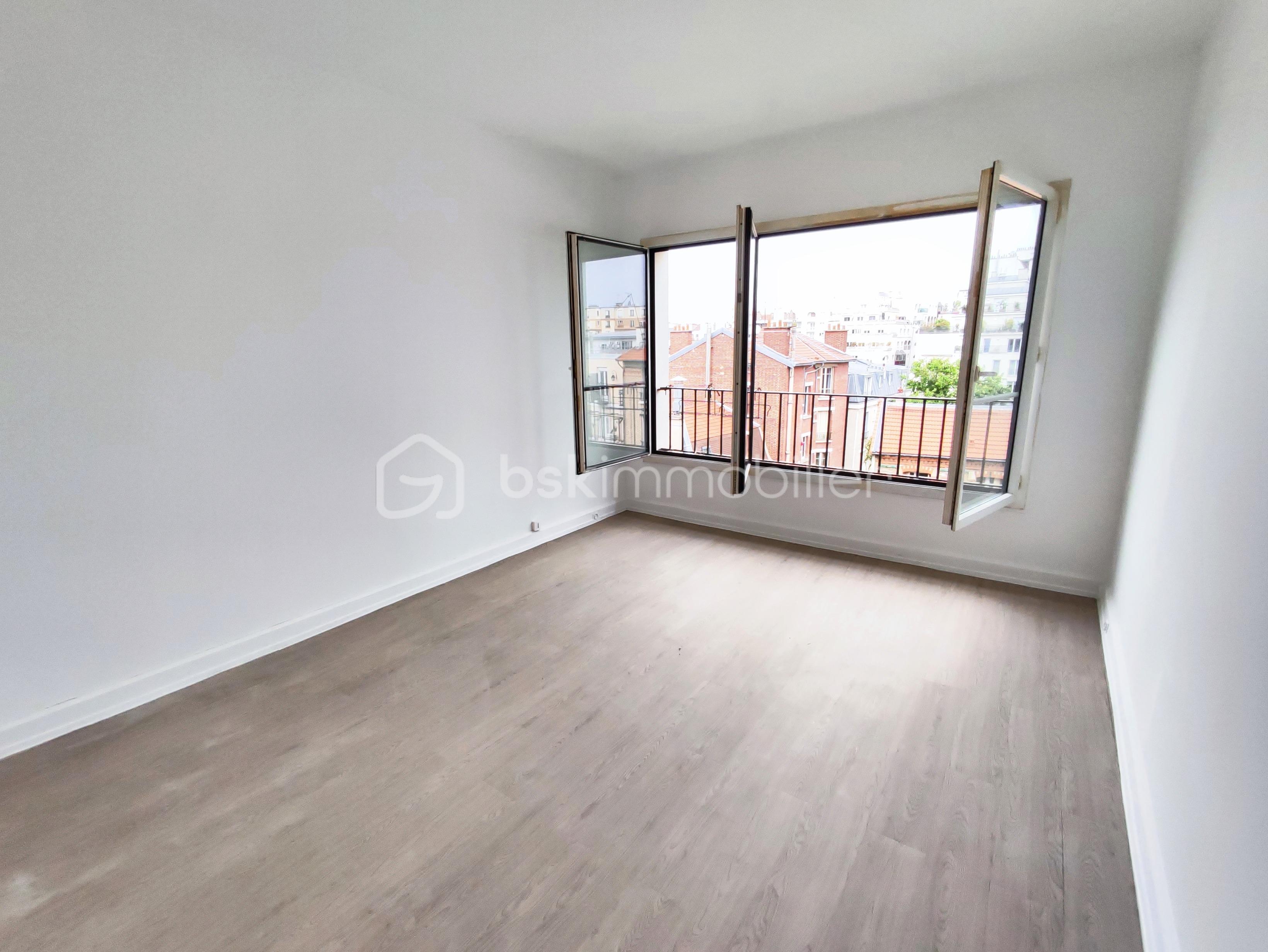 Appartement de 44 m² - sejour vue 2.JPG
