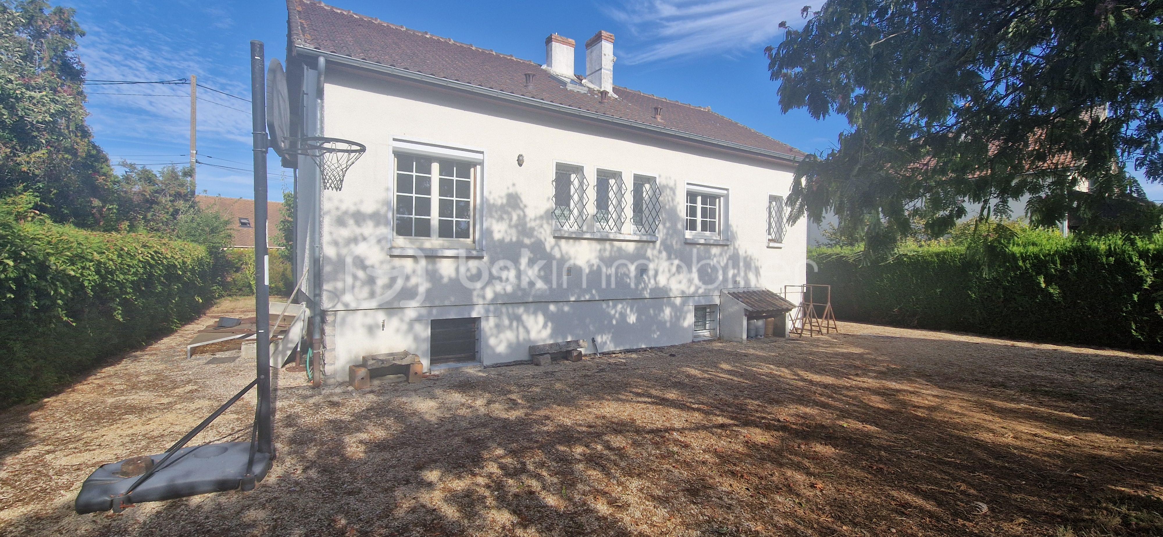 Maison 5 pièces 102 m² · à La Madeleine-sur-Loing · 102 m² · 189 000 €