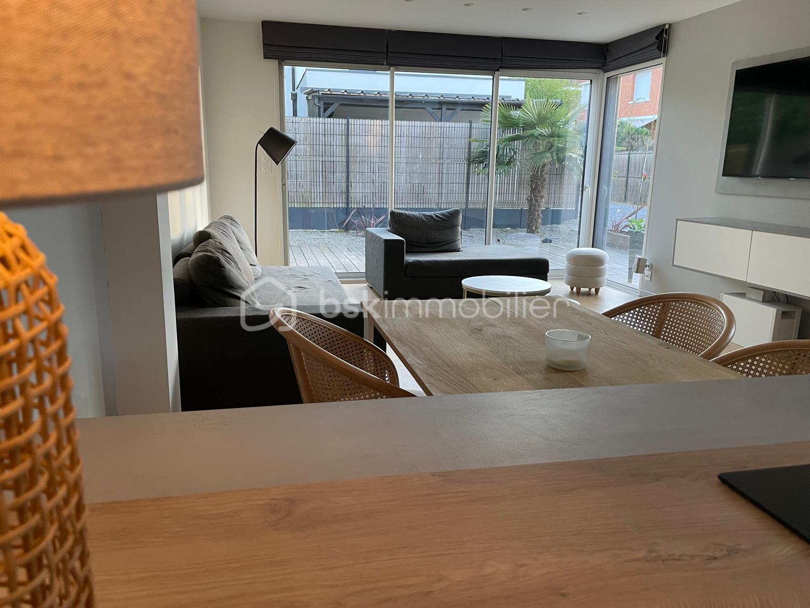 Maison contemporaine de 122 m² - Salon.jpg