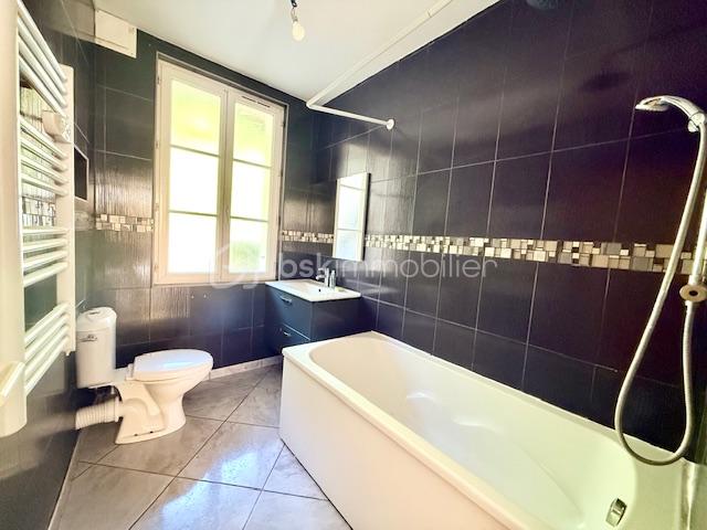 Appartement de 66 m² - sdb1.jpeg