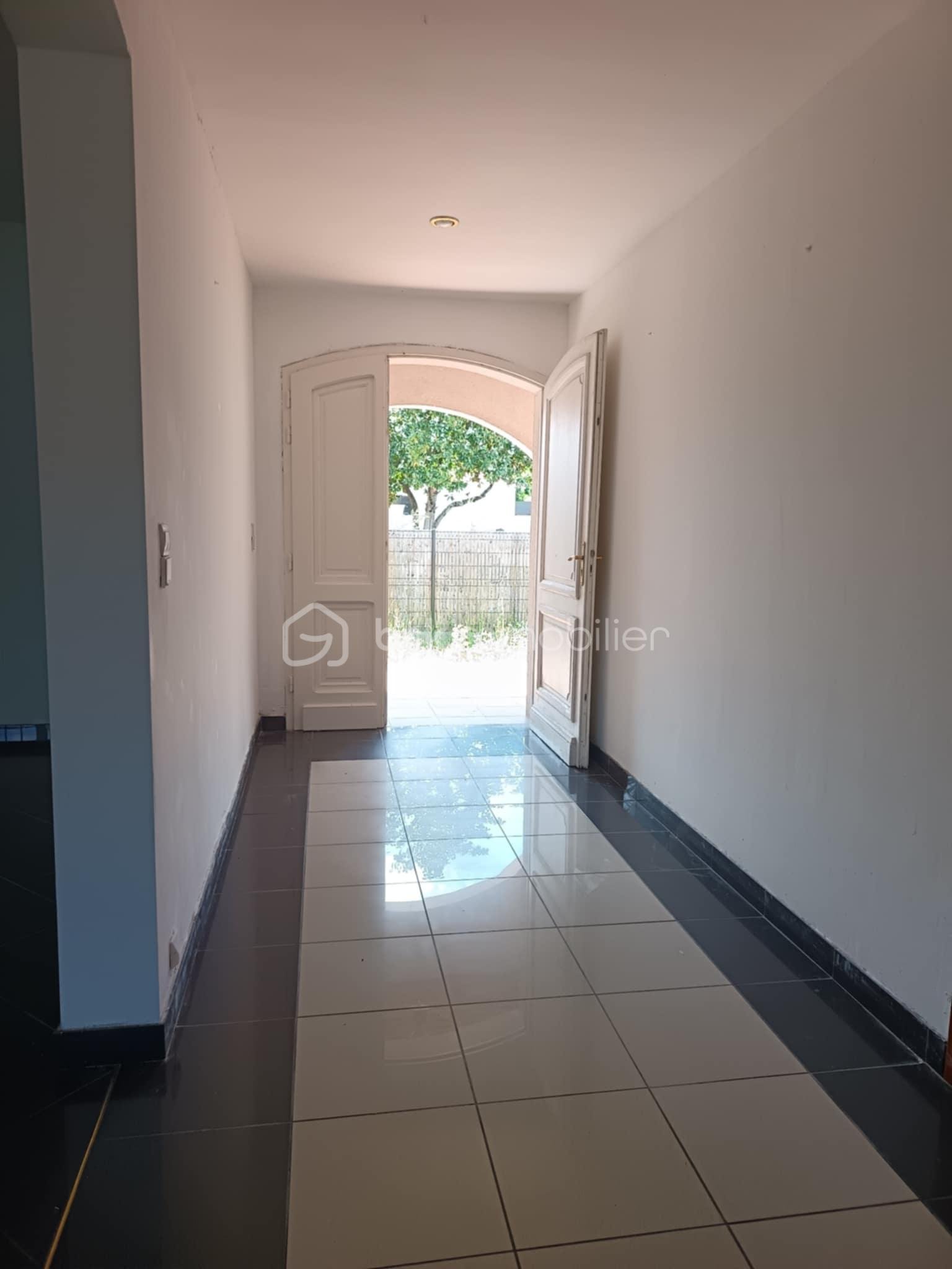 Maison de 178 m² - PHOTO ENTREE.jpg